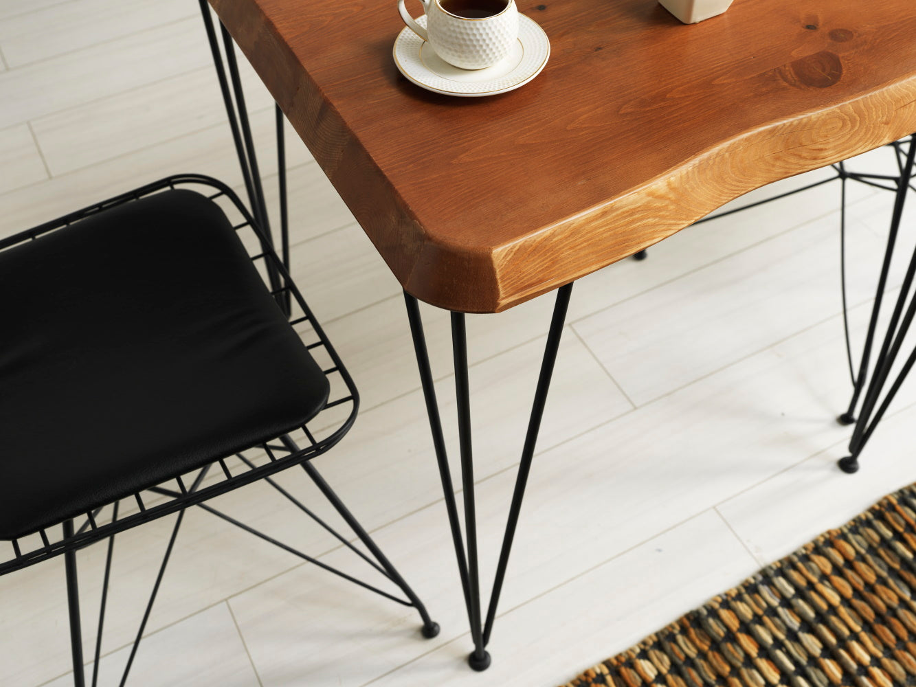 Zambak Dining Table