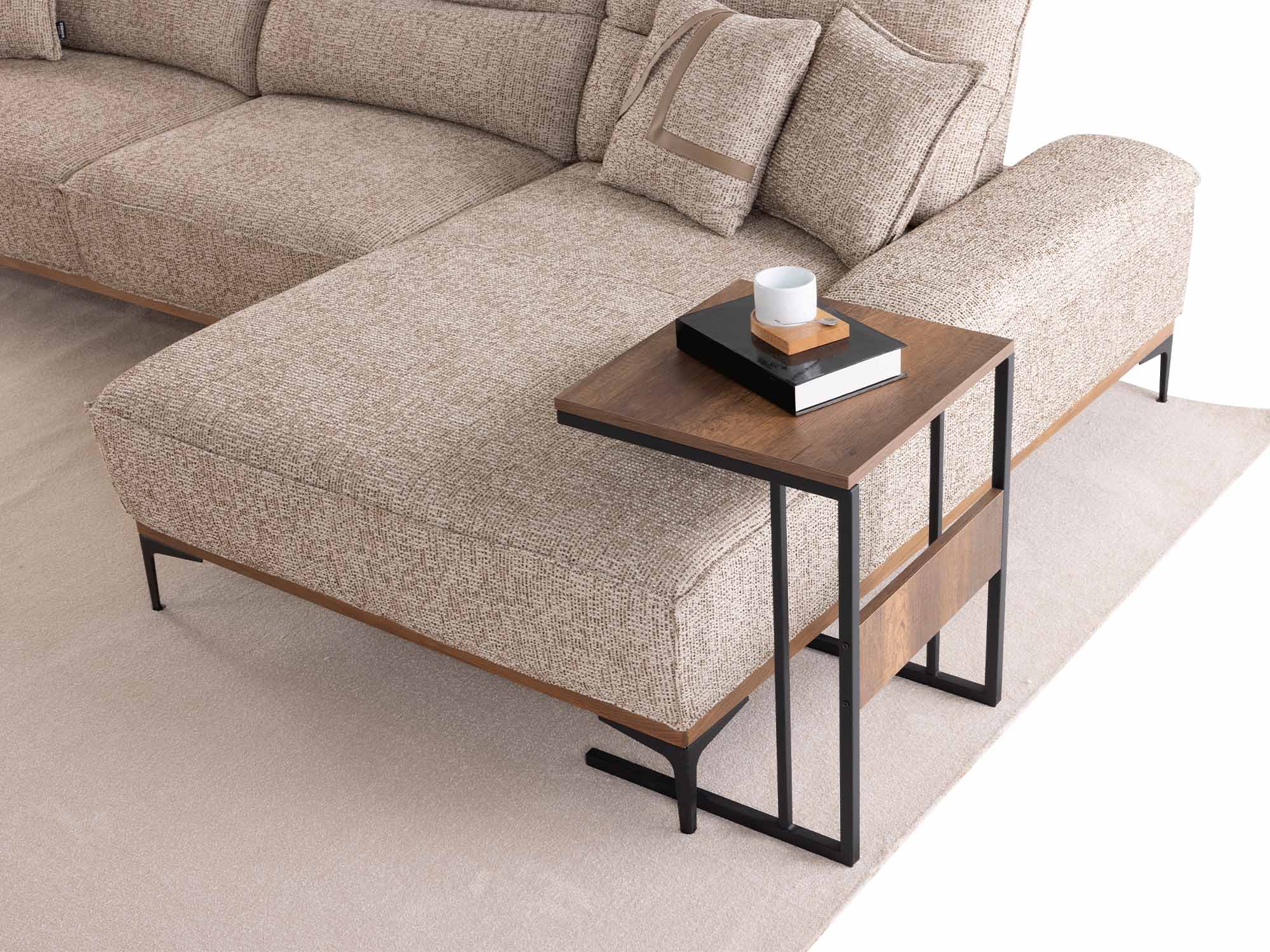 Aref Sectional Sofa