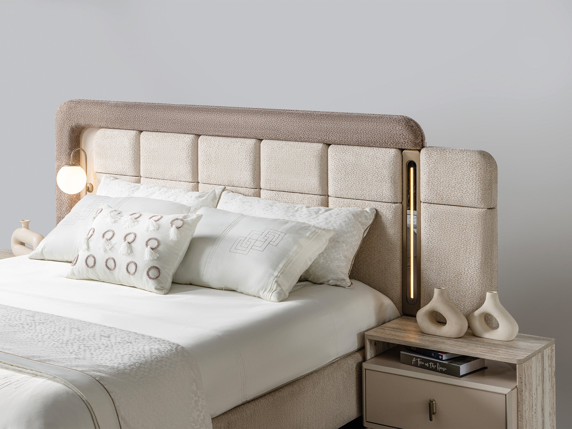 Bern Bedroom (Queen Frame With Headboard & Dresser With Mirror & 2 Nightstand)