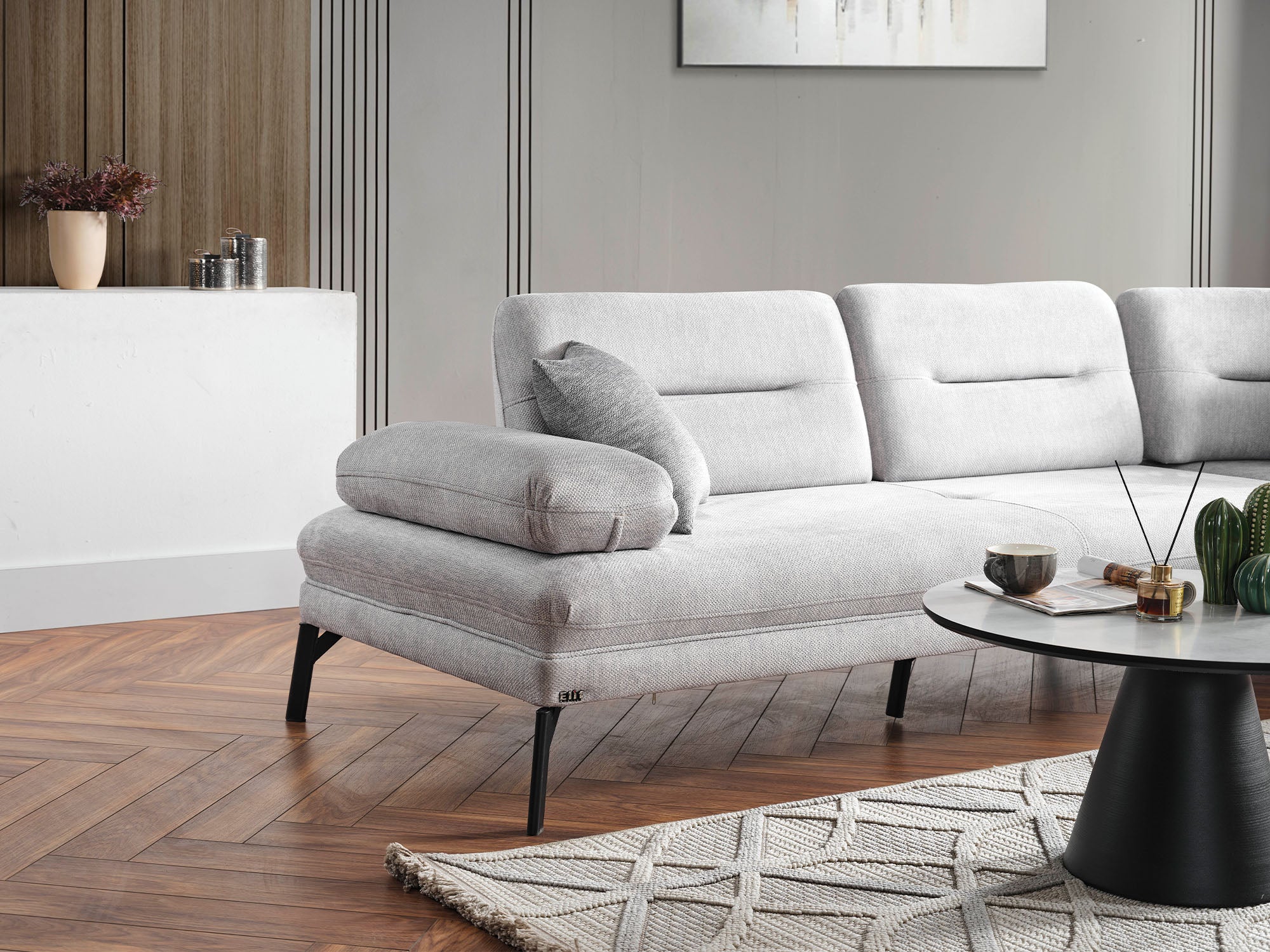 Bonita Sectional Sofa