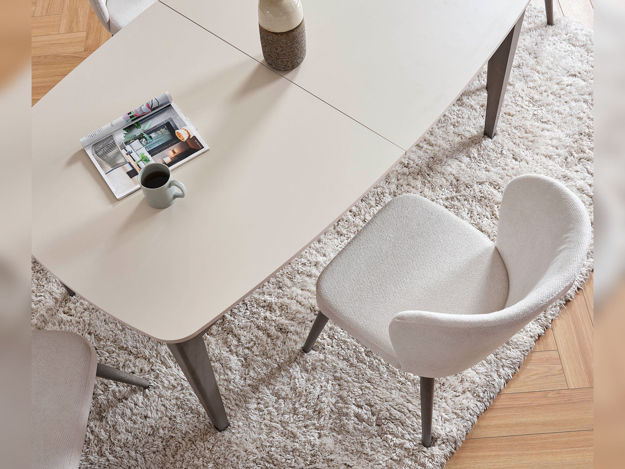 Carmen Diningroom (Consol With Mirror & Dining Table & 6 Dining Chair)