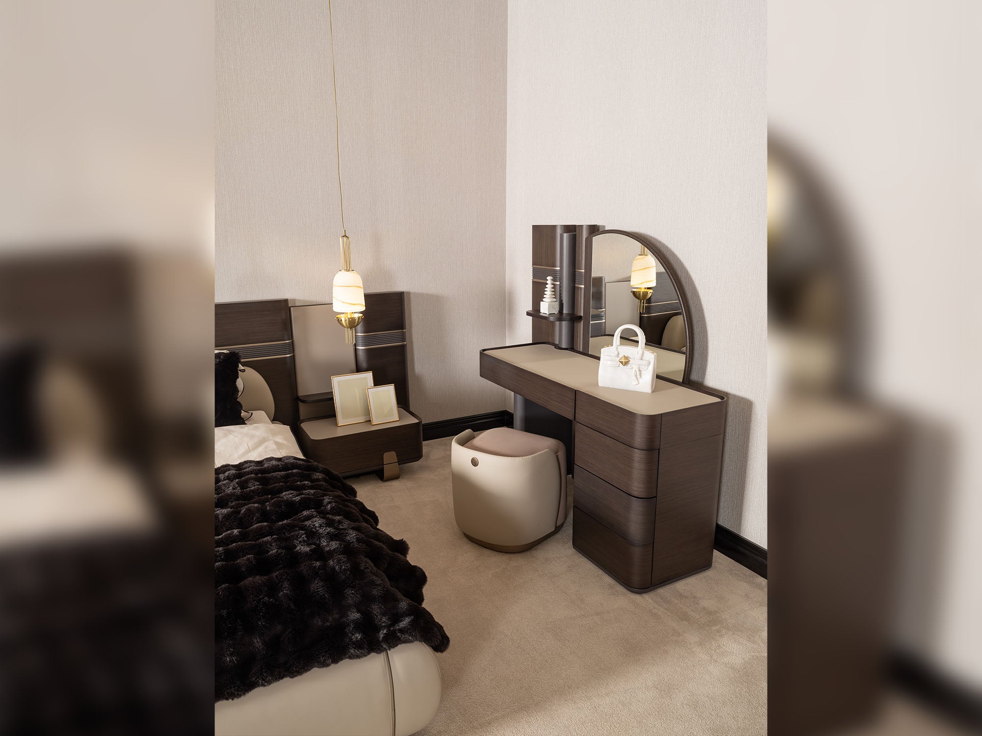 Corte Bedroom (Queen Frame With Headboard & Dresser With Mirror & Ottoman & 2 Nightstand)