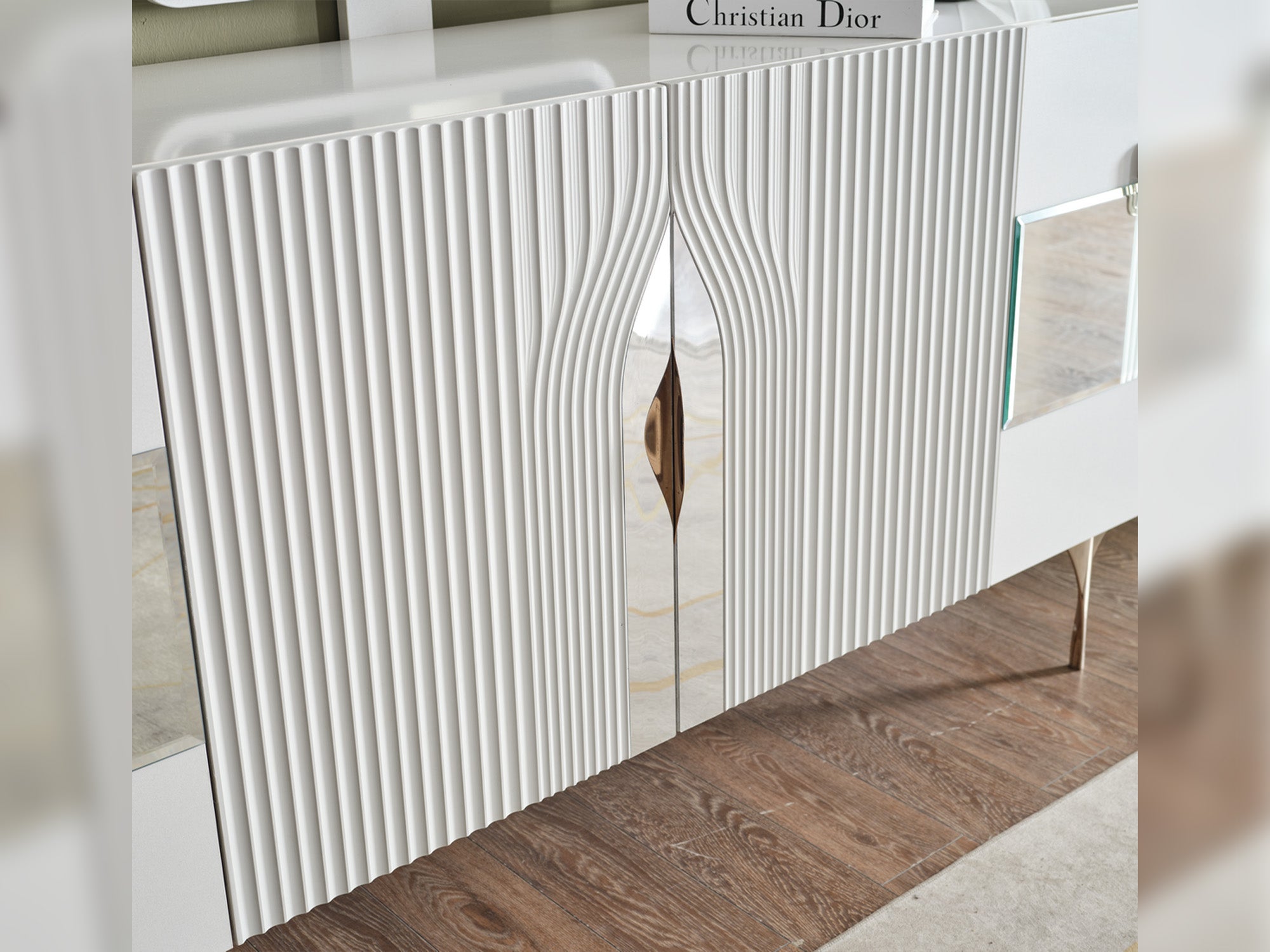 Esperanza Diningroom (Consol With Mirror & Dining Table & 6 Dining Chair)