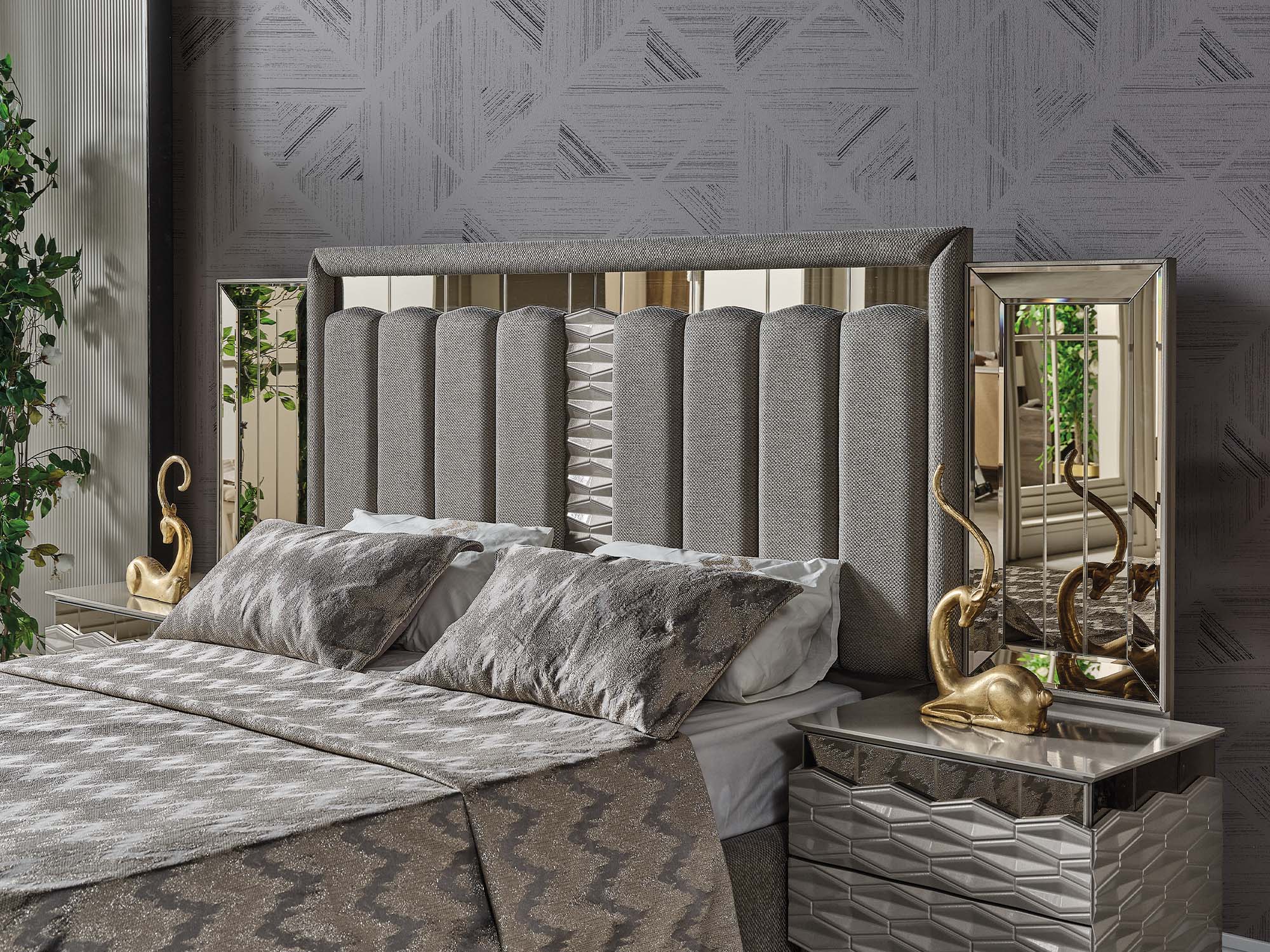 Gokce Bedroom (Queen Frame With Headboard & Dresser With Mirror & Ottoman & 2 Nightstand)