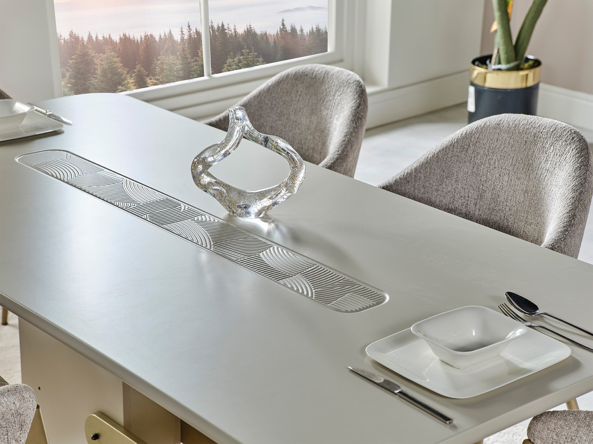 Hisar Diningroom (Consol With Mirror & Dining Table & 6 Dining Chair)