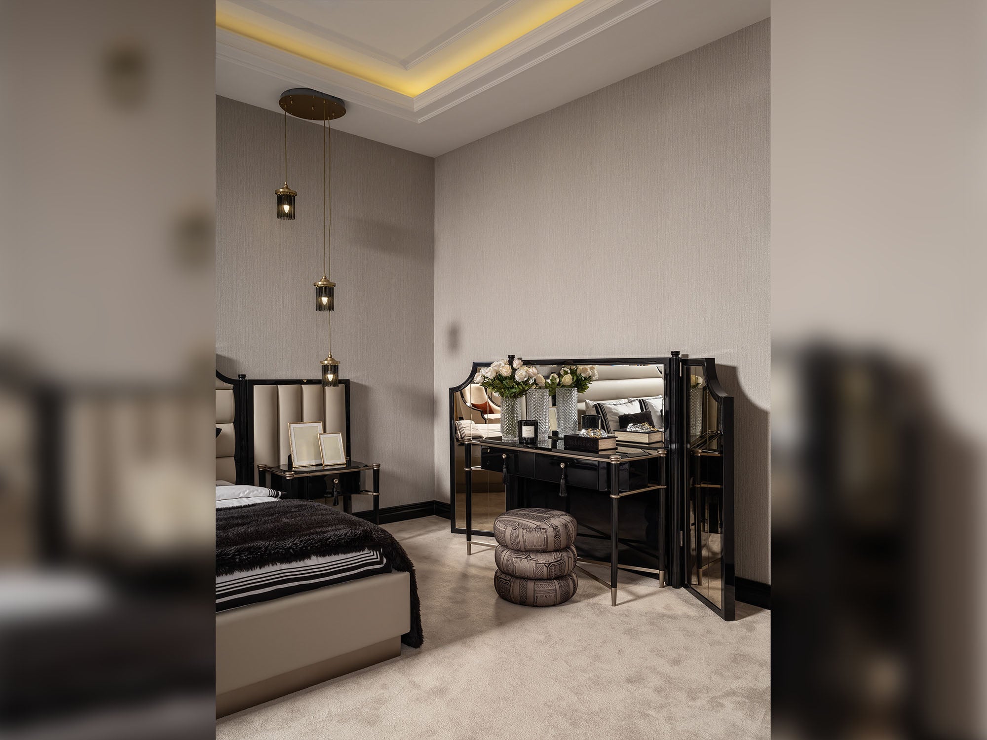 Istanbul Bedroom (Queen Frame With Headboard & Dresser With Mirror & Ottoman & 2 Nightstand & Bench)