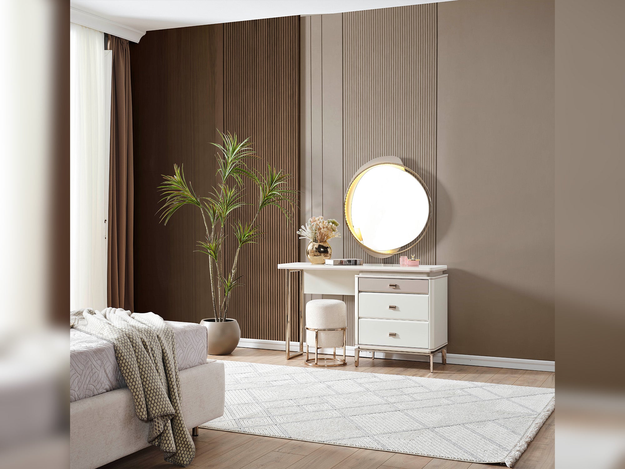 Law Bedroom (Queen Frame With Headboard & Dresser With Mirror & Ottoman & 2 Nightstand)