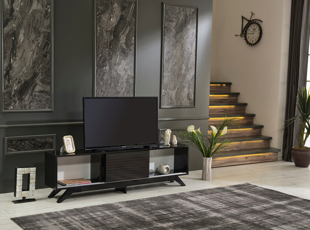 Luxia Tv Stand
