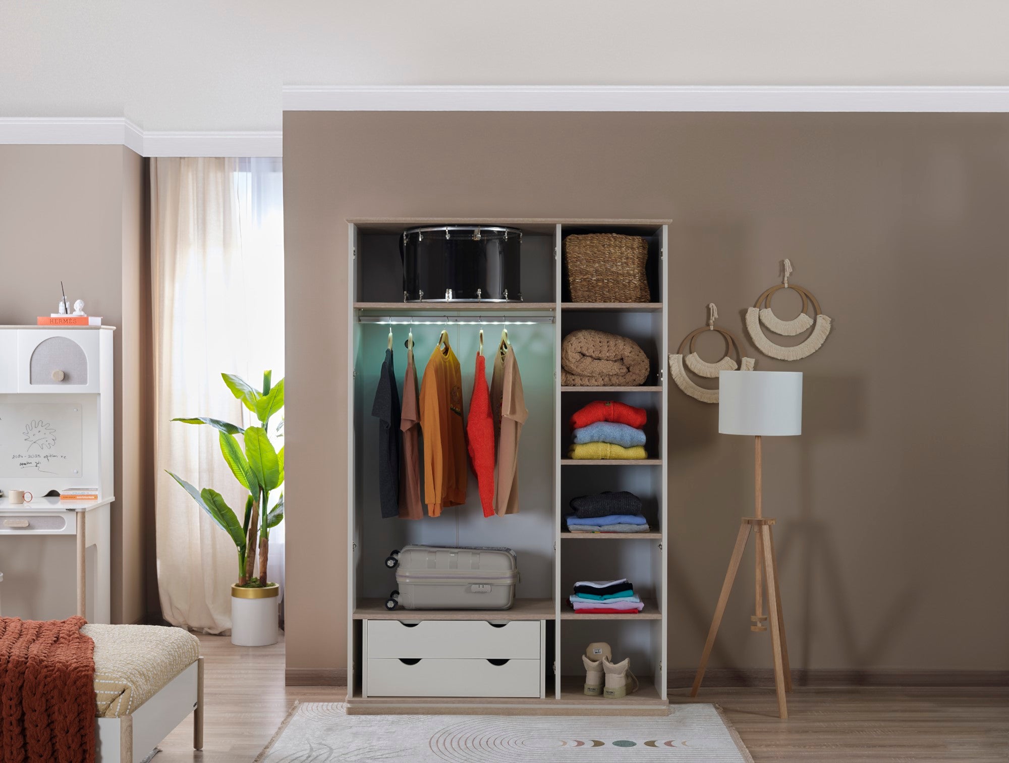 Mosso 3 Door Wardrobe