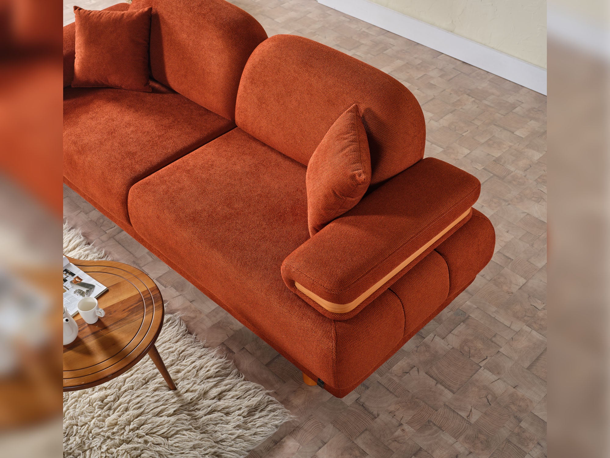 Neo Mustang Convertible Loveseat