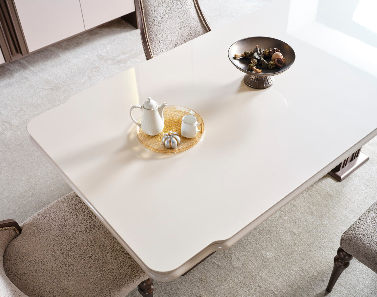 Nirvana Diningroom (Consol With Mirror & Dining Table & 6 Dining Chair)