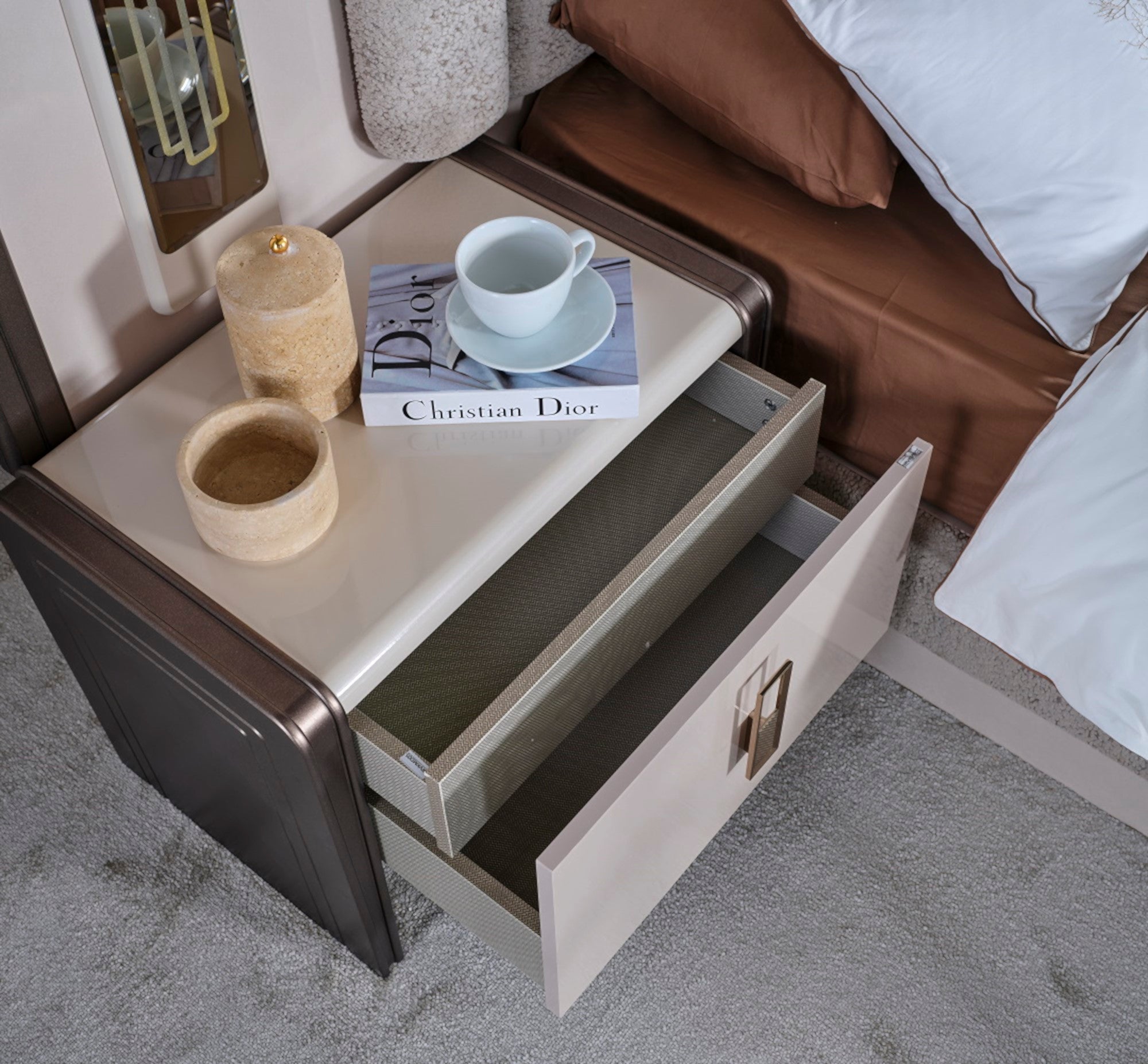 Nirvana Bedroom (Queen Bed & Dresser With Mirror & 2 Nightstand With Back )