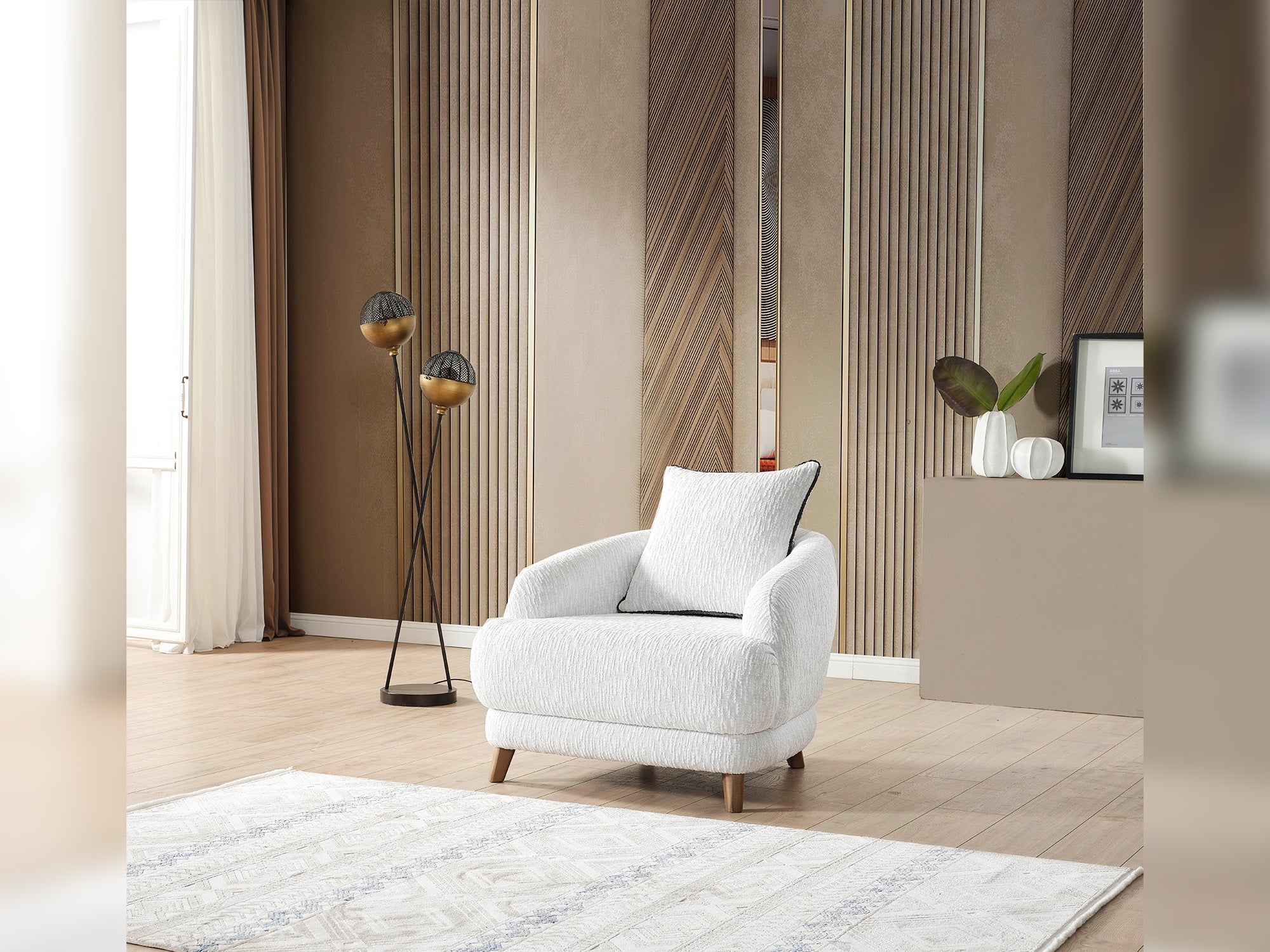 Nova Elf Chair
