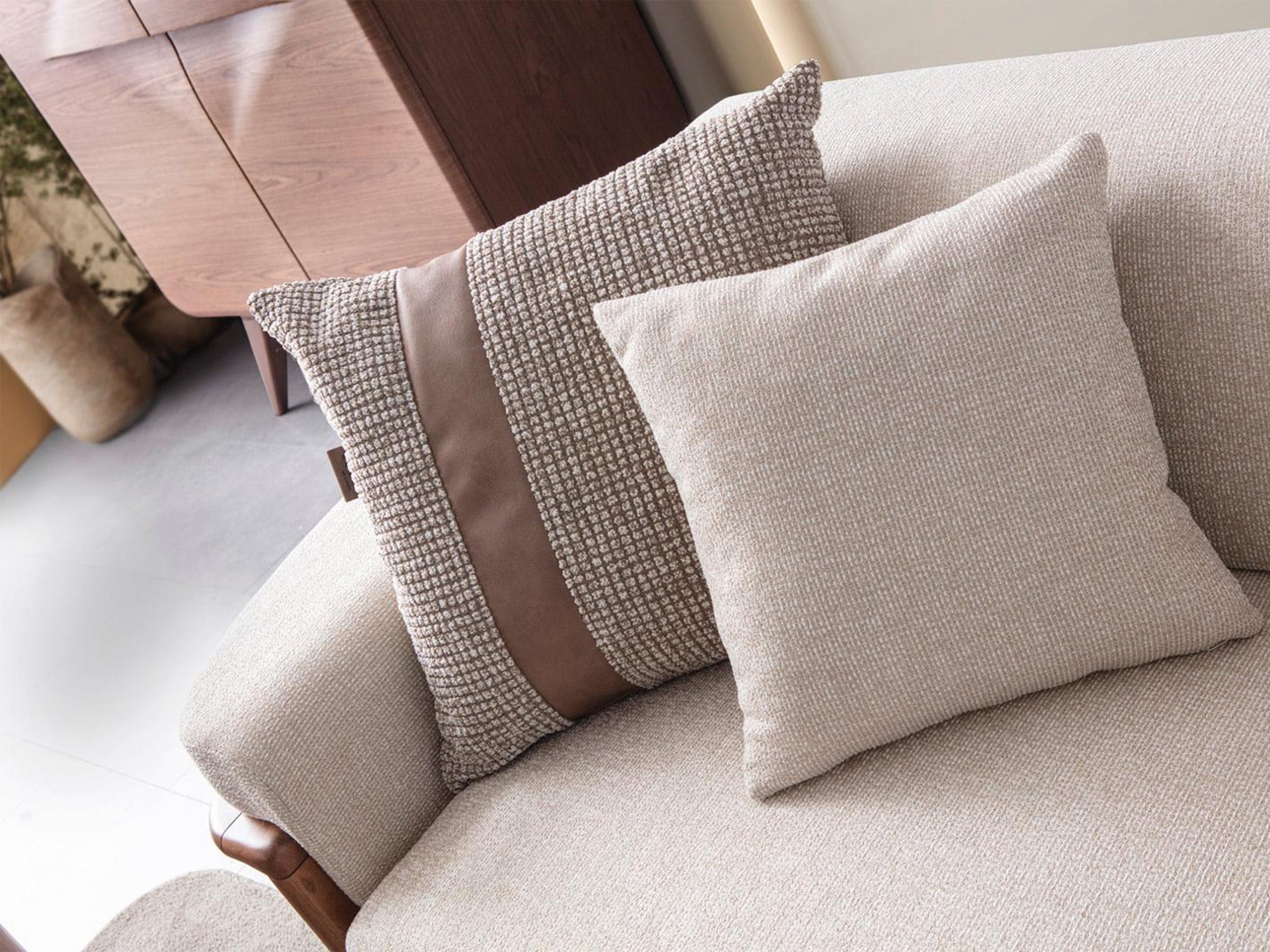 Odin 4-pieces (4 Seater Sofa & 3 Seater Sofa & 2 Chair) Livingroom Set Cream