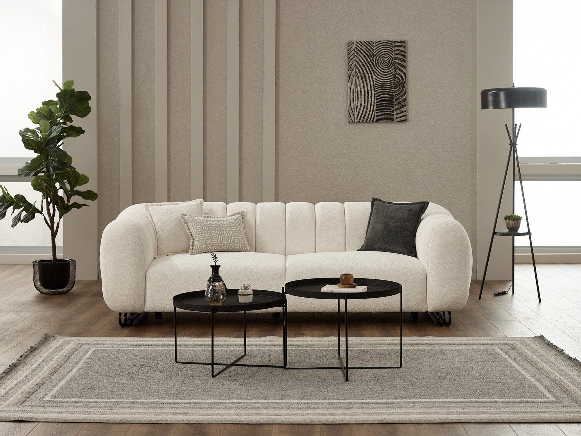 Puffy Stationary Sofa