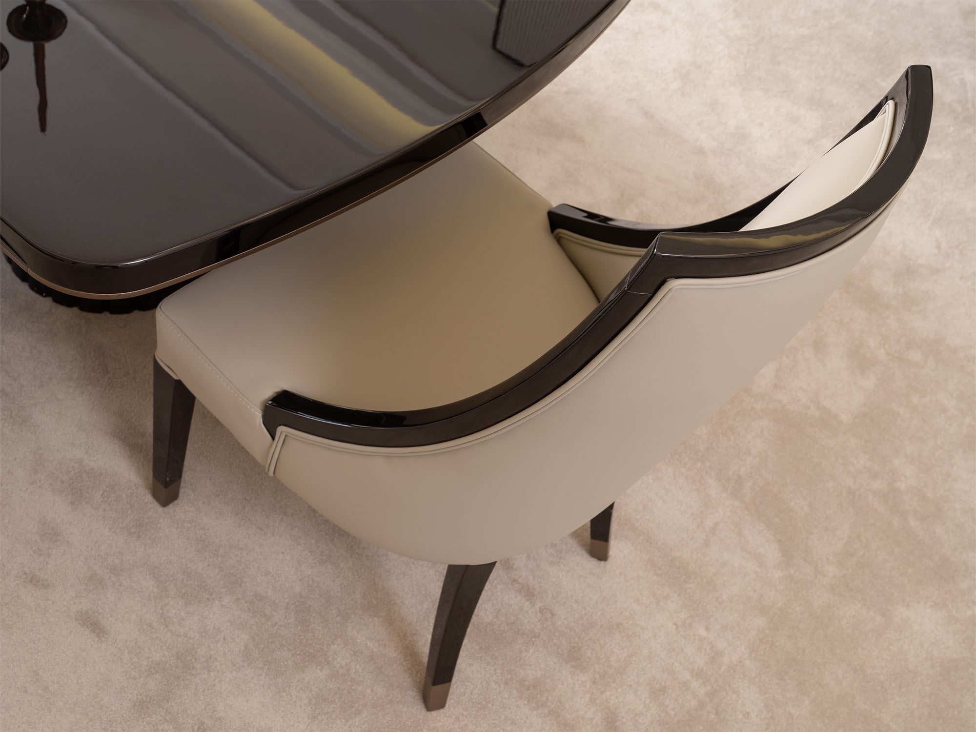 Revora Diningroom (Consol With Mirror & Dining Table & 2 Lux Dining Chair & 2 Dining Chair)