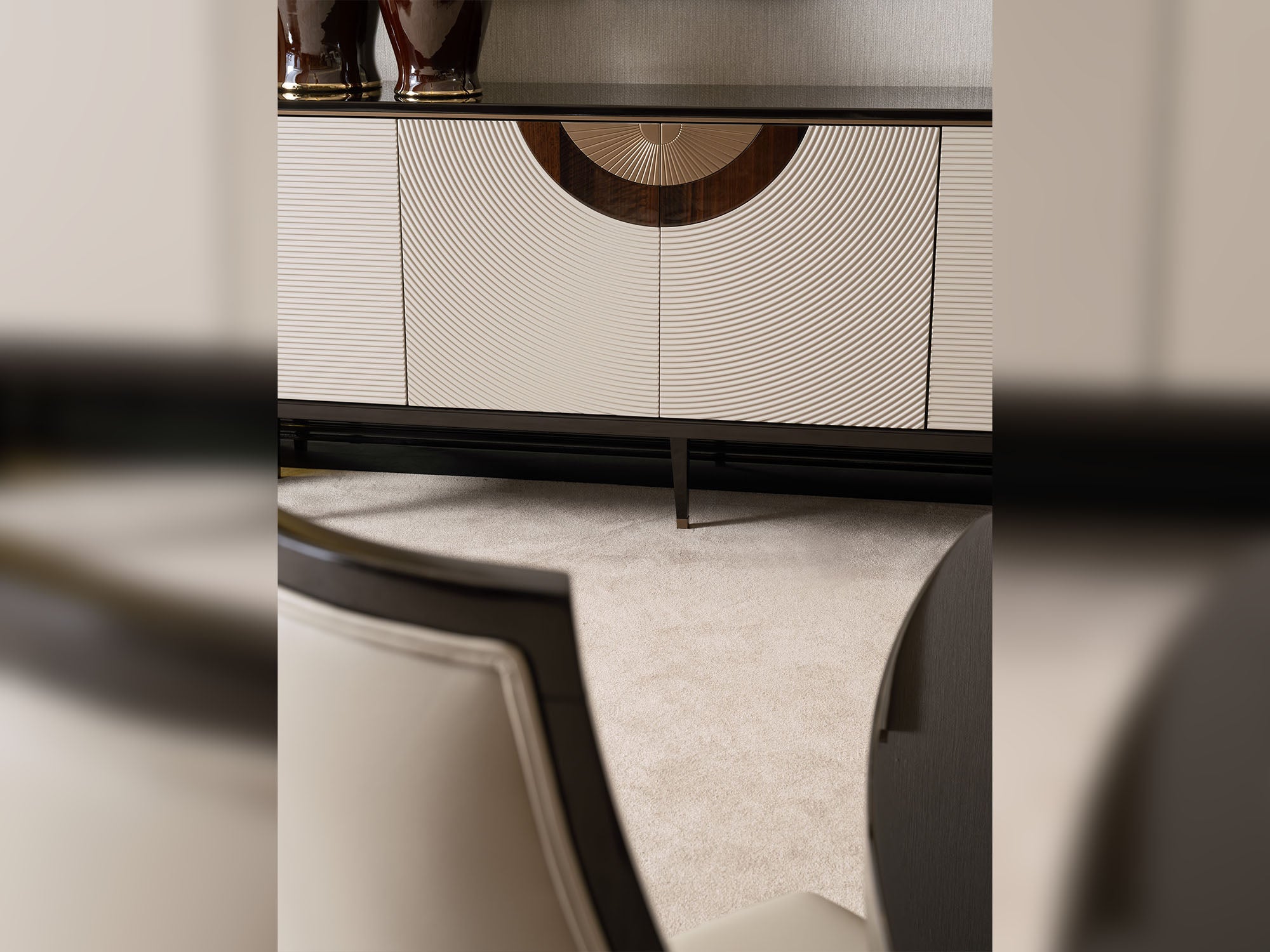 Revora Diningroom (Consol With Mirror & Dining Table & 2 Lux Dining Chair & 2 Dining Chair)