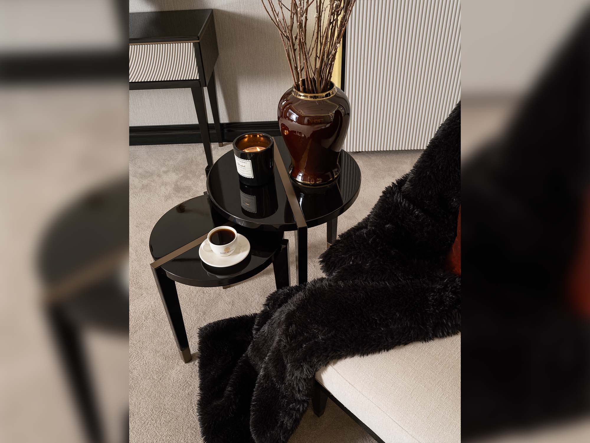 Revora Nesting Table