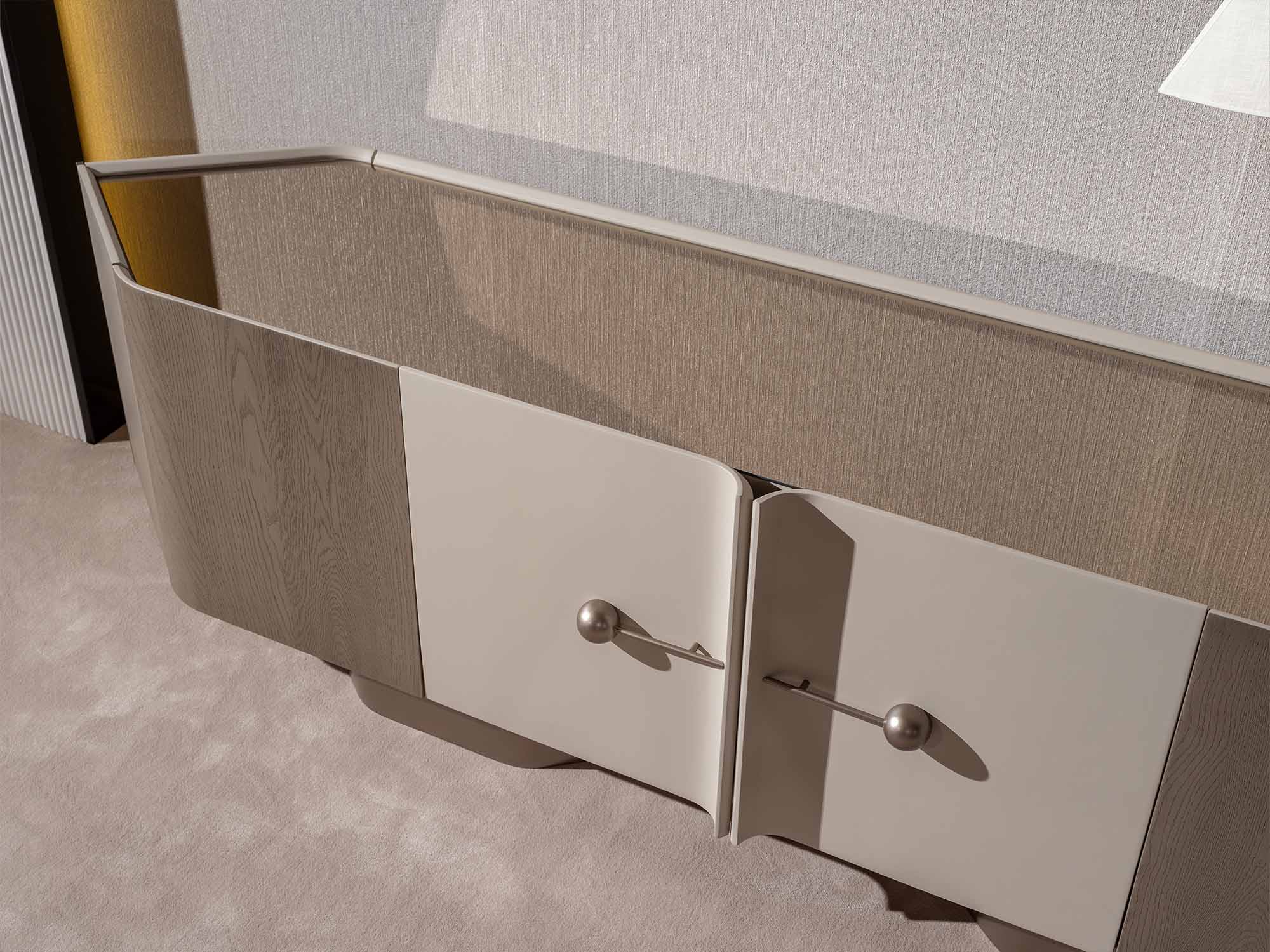 Ricamo Tv Stand