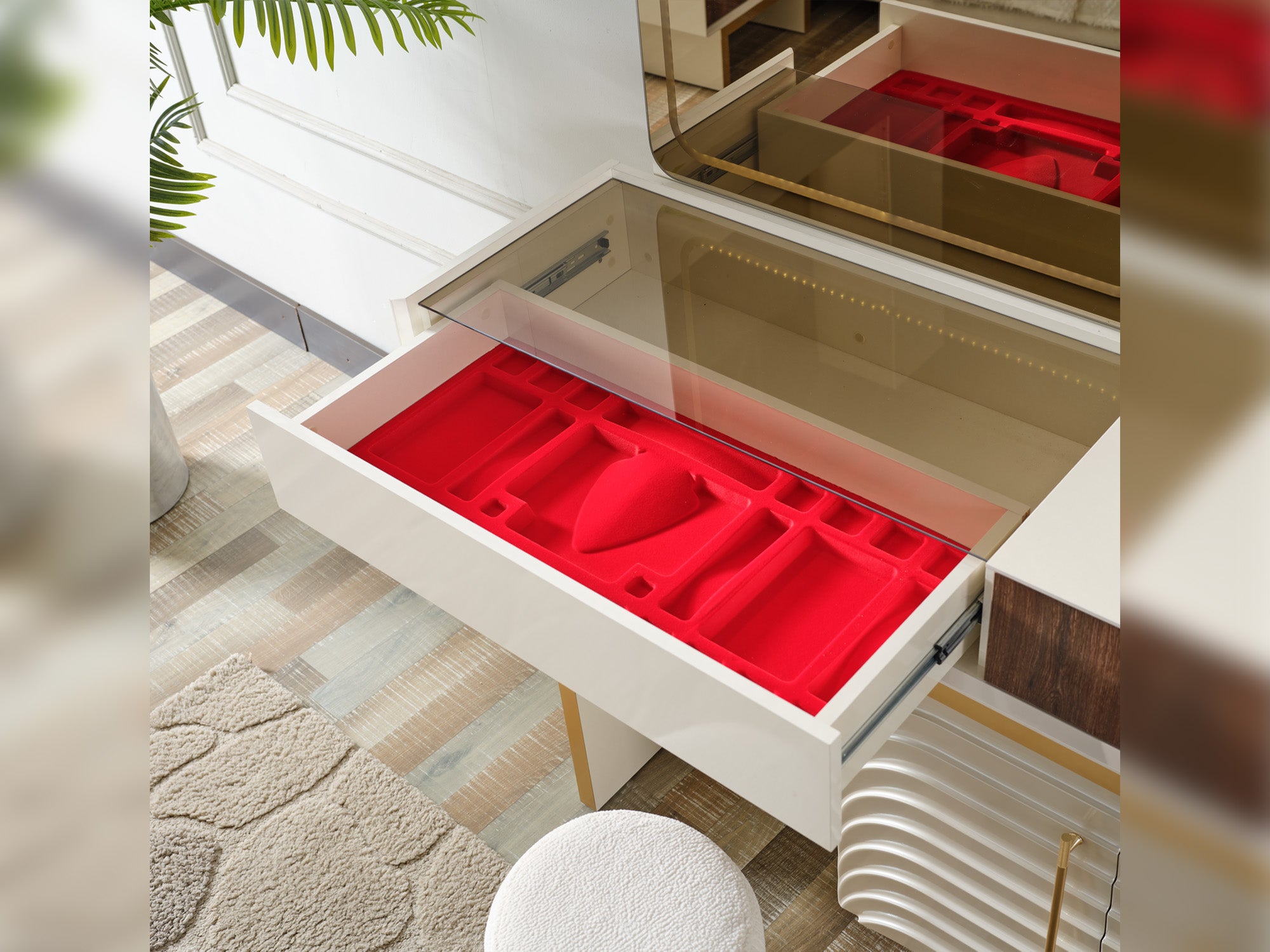 Sidney Bedroom (Queen Frame With Headboard & Dresser With Mirror & Ottoman & 2 Nightstand)