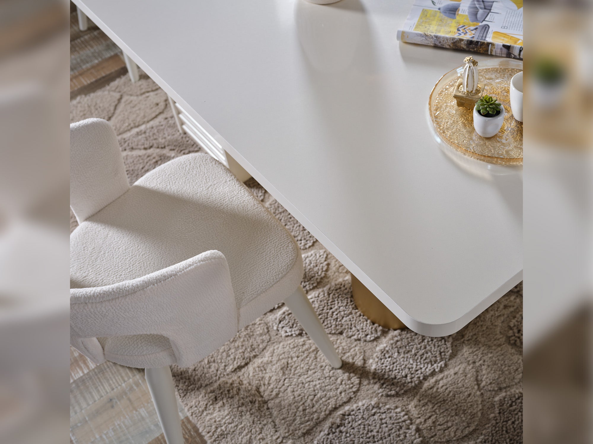 Sidney Diningroom (Consol With Mirror & Dining Table & 6 Dining Chair)