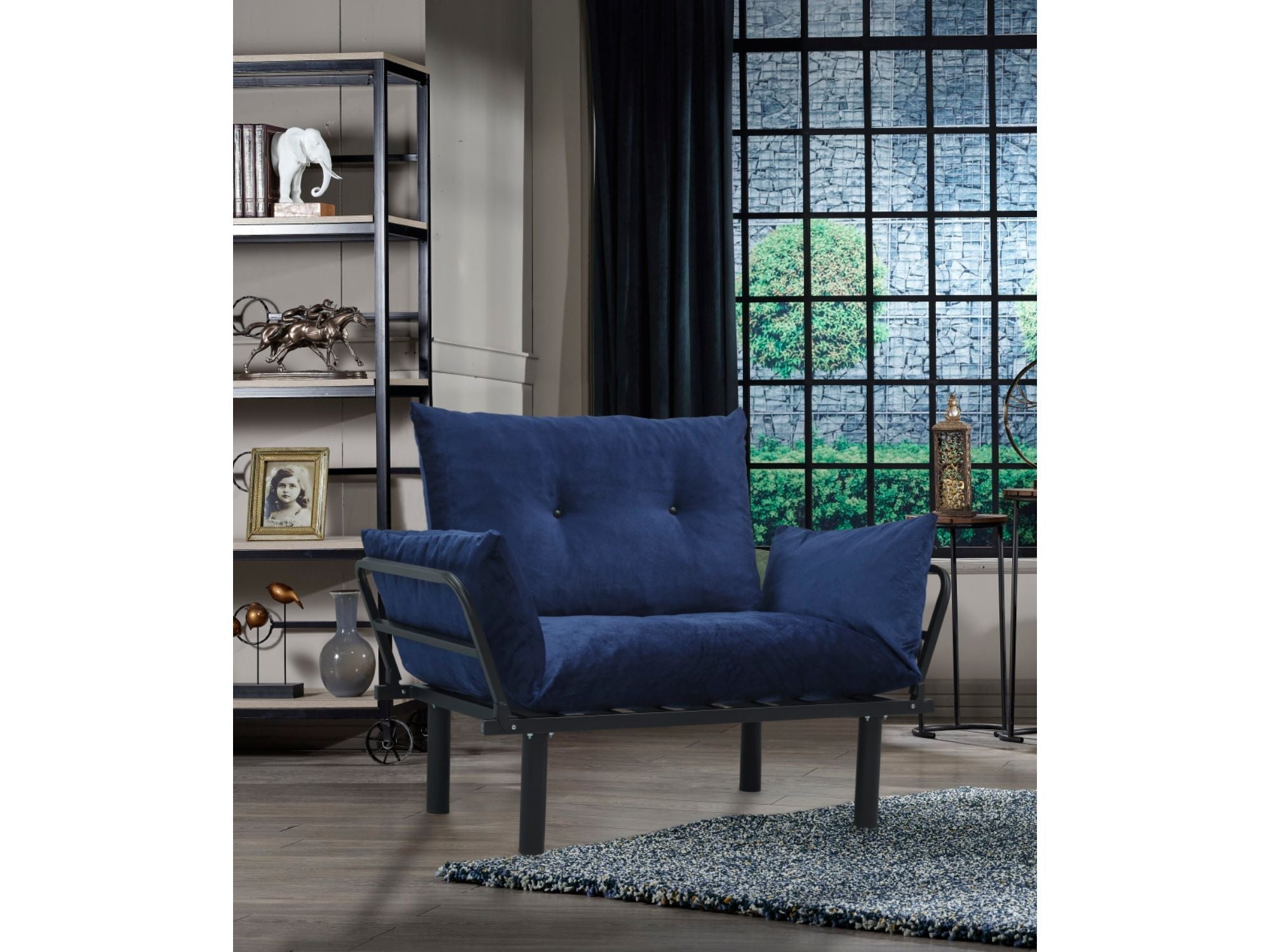 Sona Loveseat