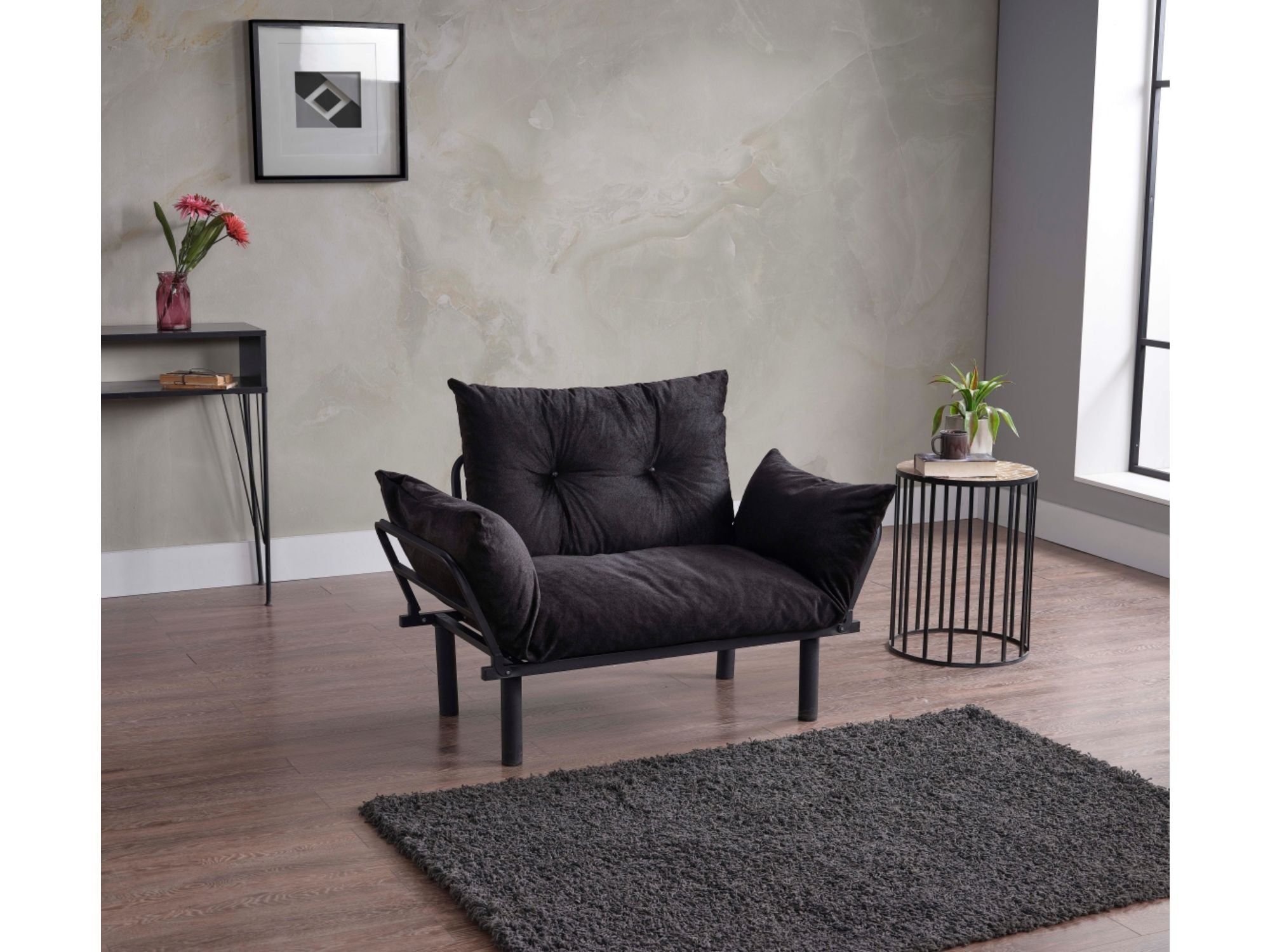 Sona Loveseat