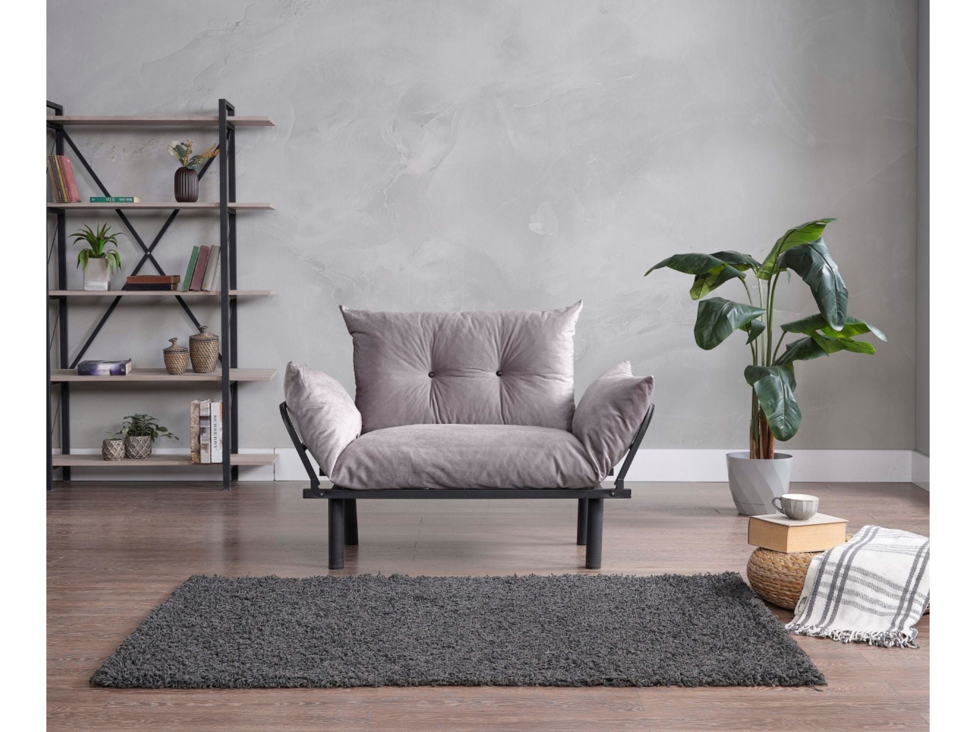 Sona Loveseat