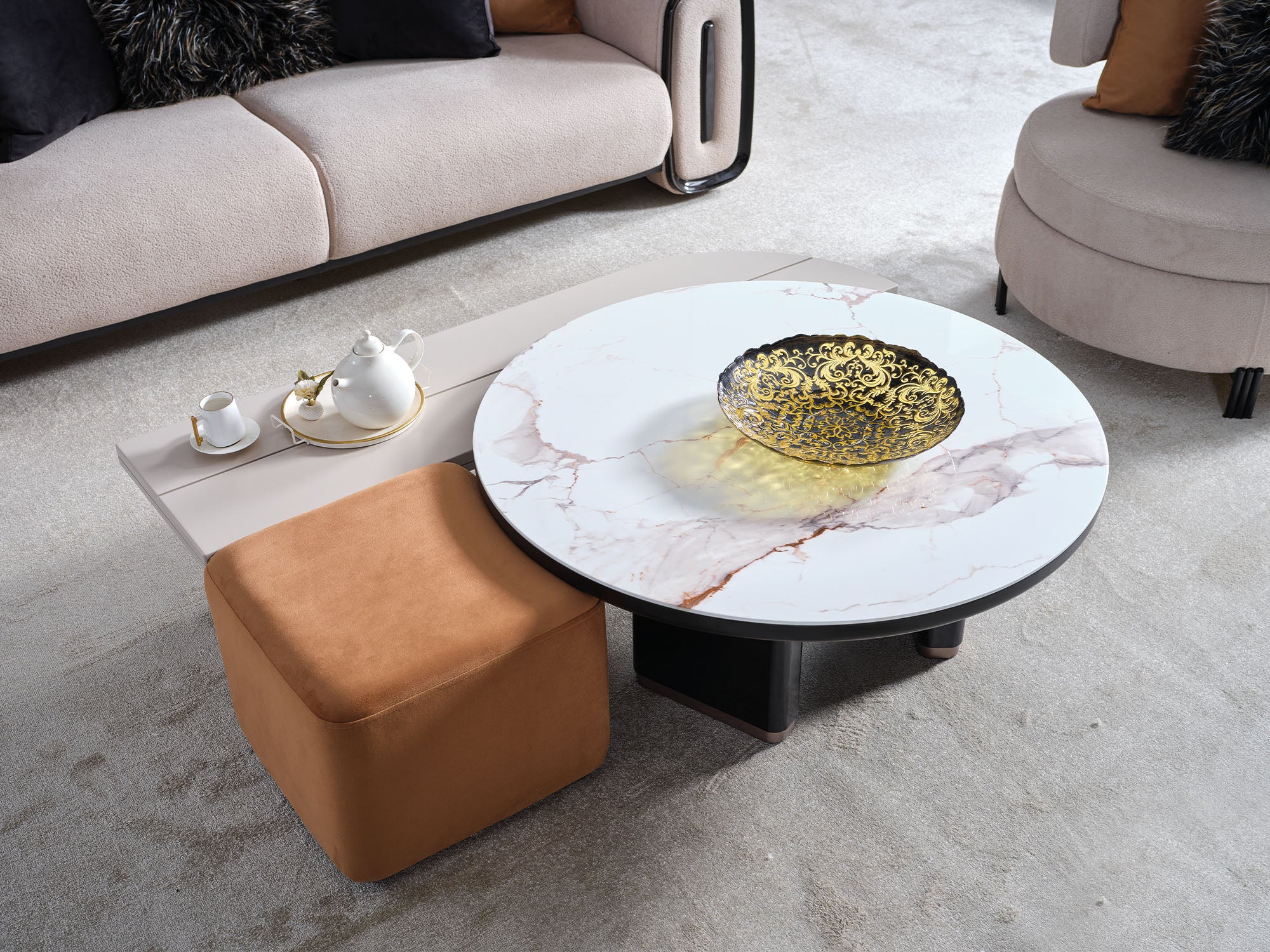 Voyance Table Ottoman