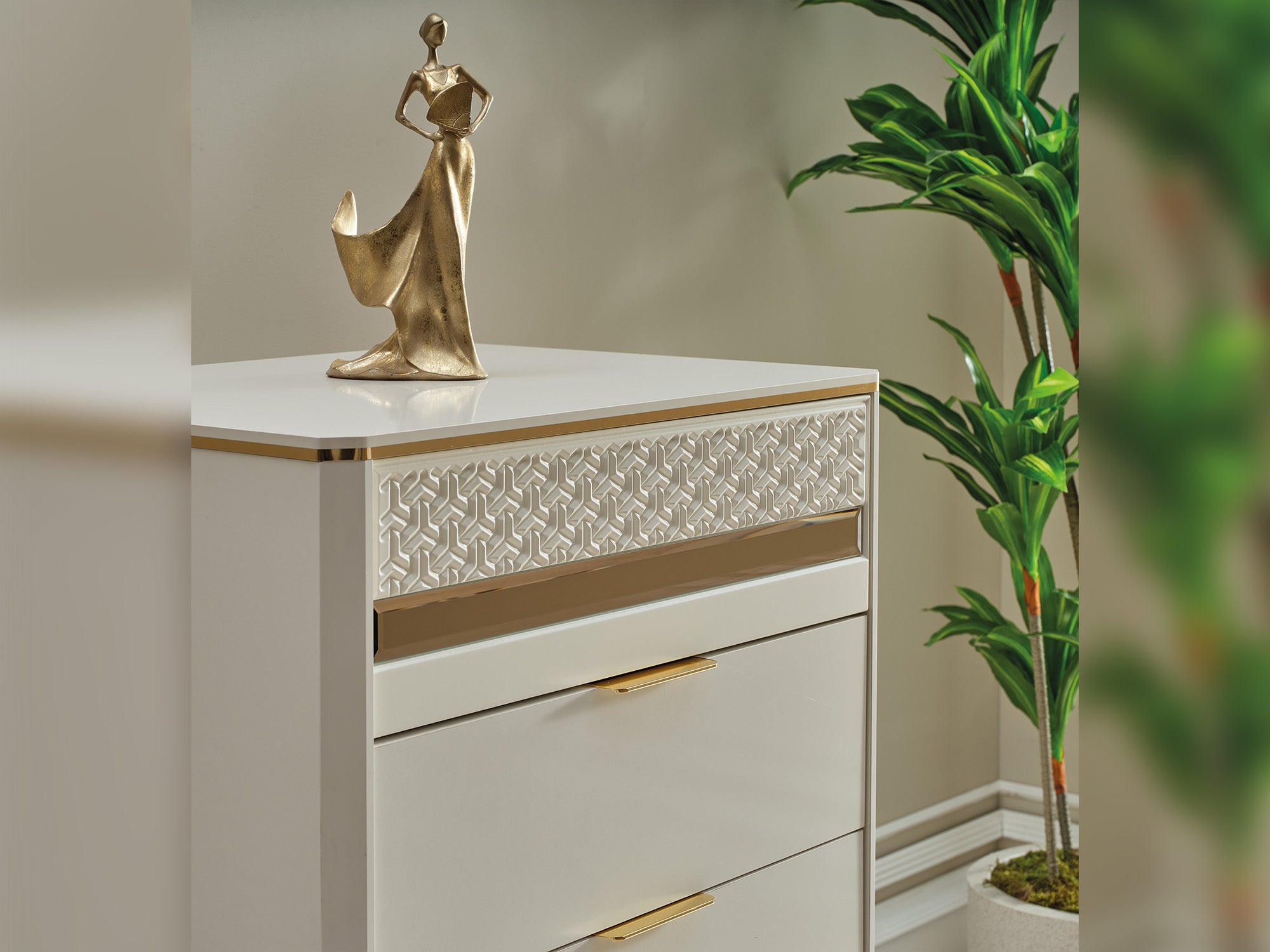 Zen Chest of Drawers