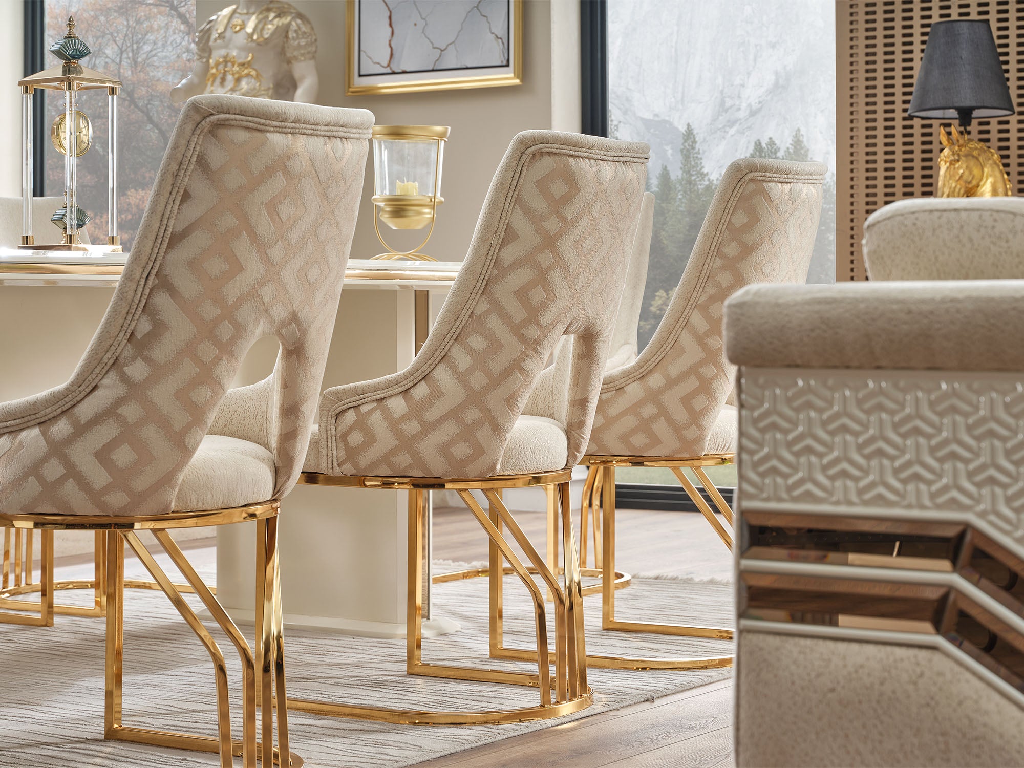 Zen Diningroom (Consol With Mirror & Dining Table & 6 Dining Chair)