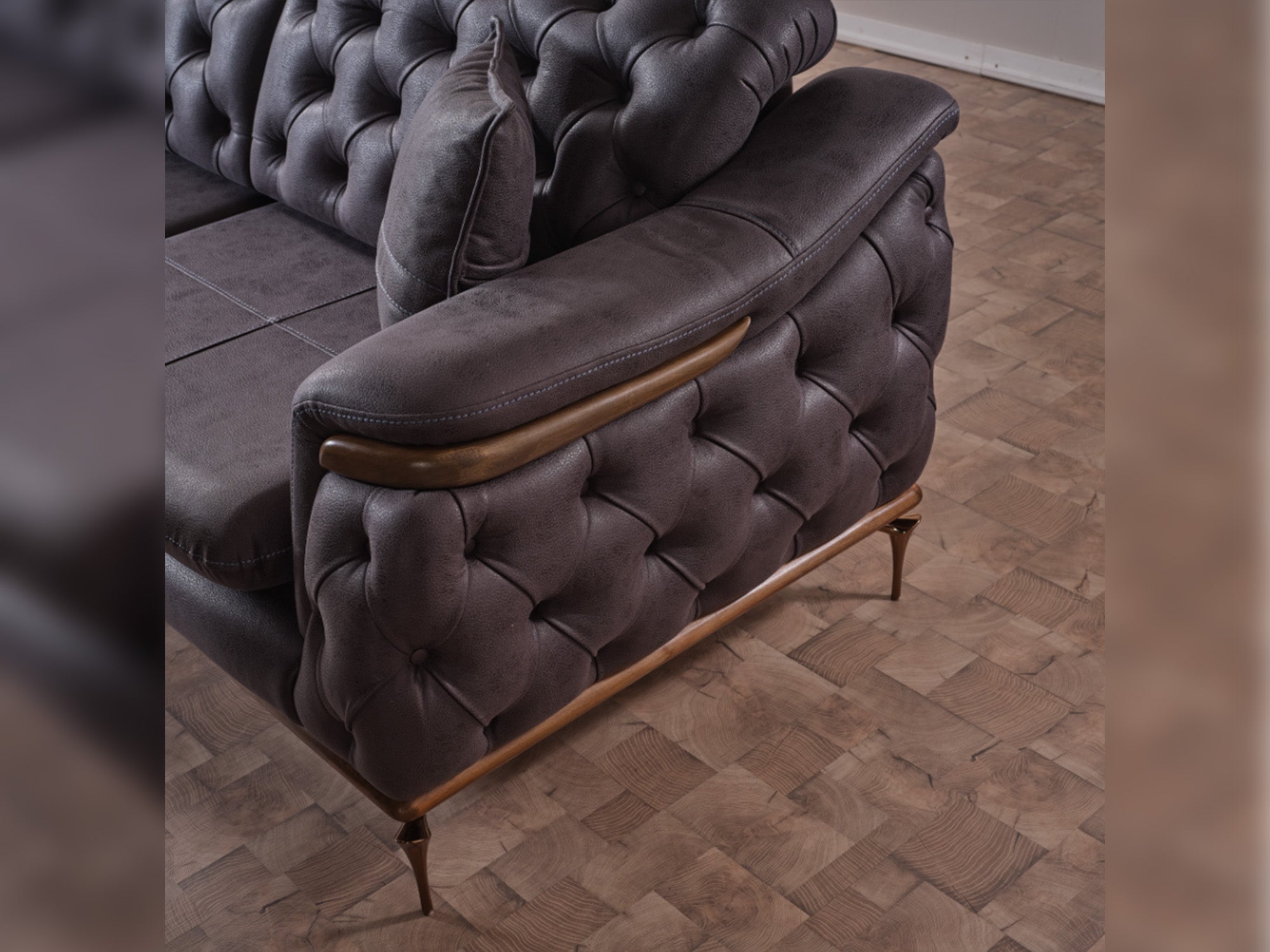 Akik Convertible Loveseat