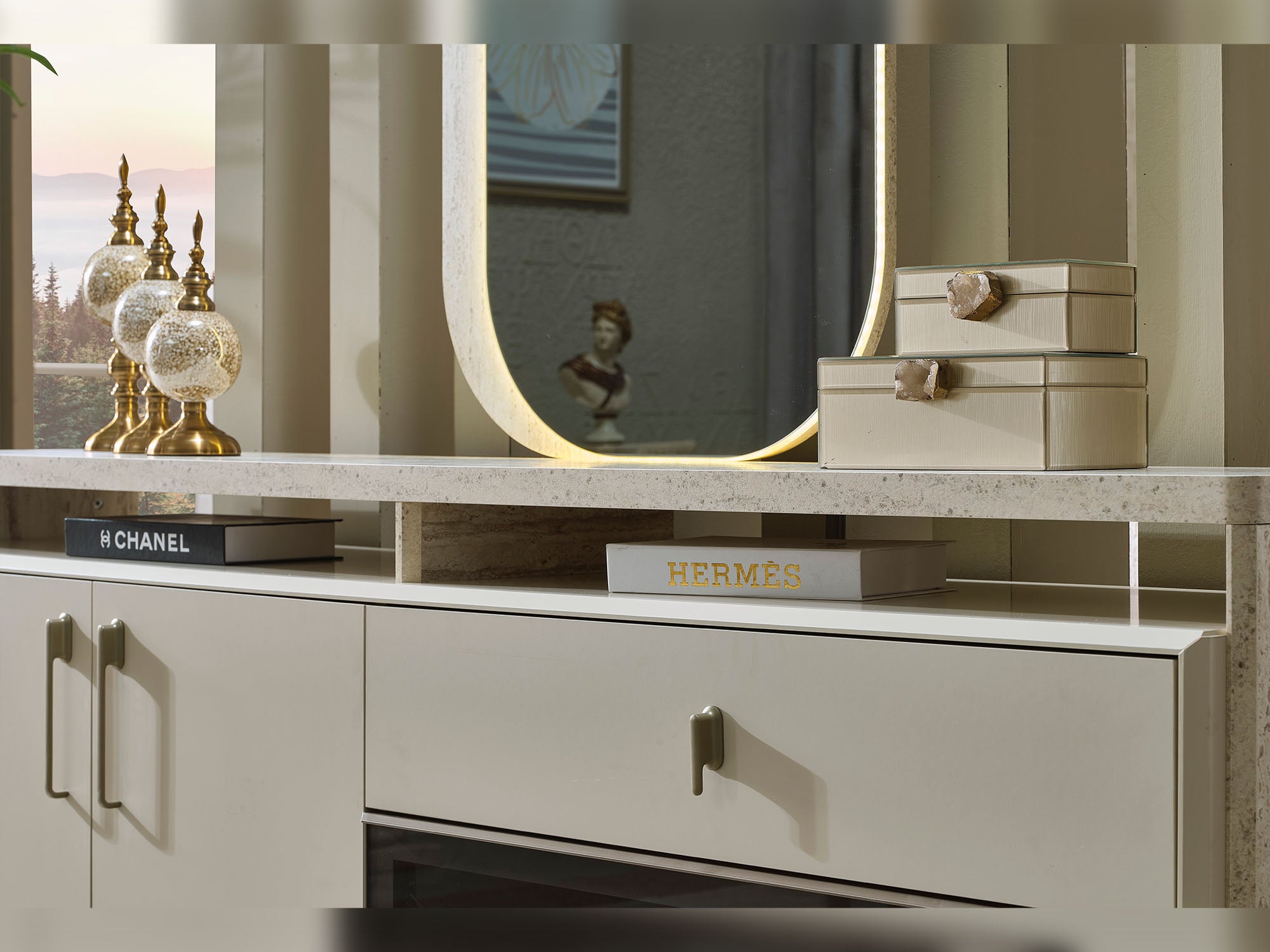 Bern Consol With Mirror