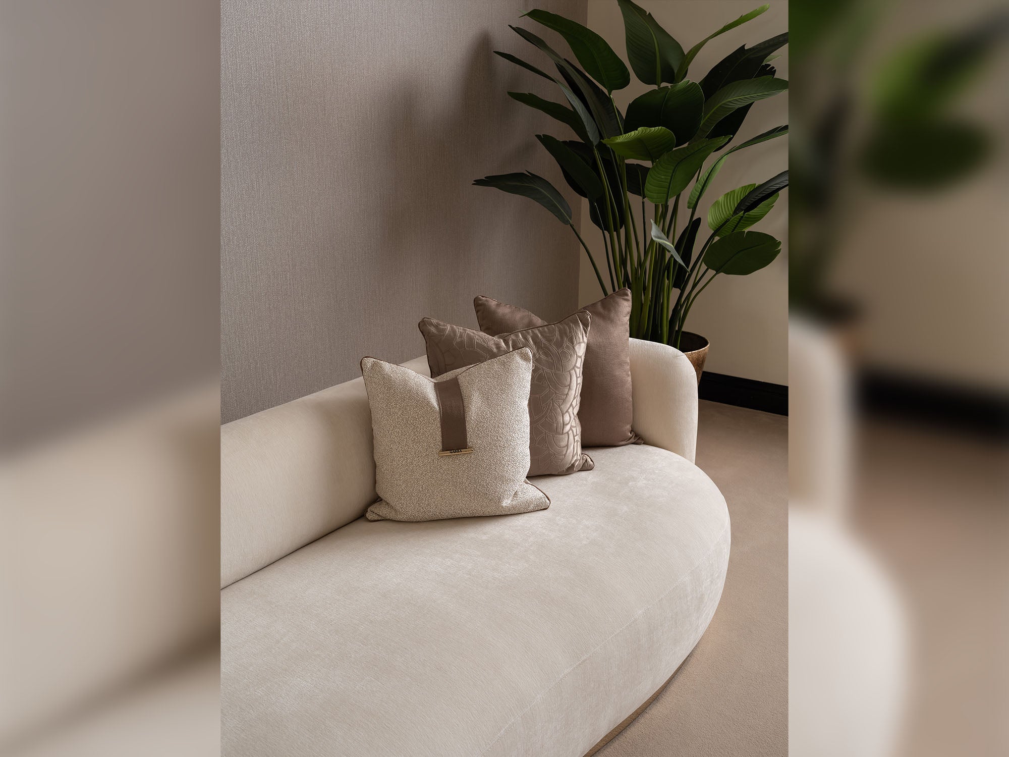 Calista 4-pieces (2 Four Seater Sofa &  2 Chair) Livingroom