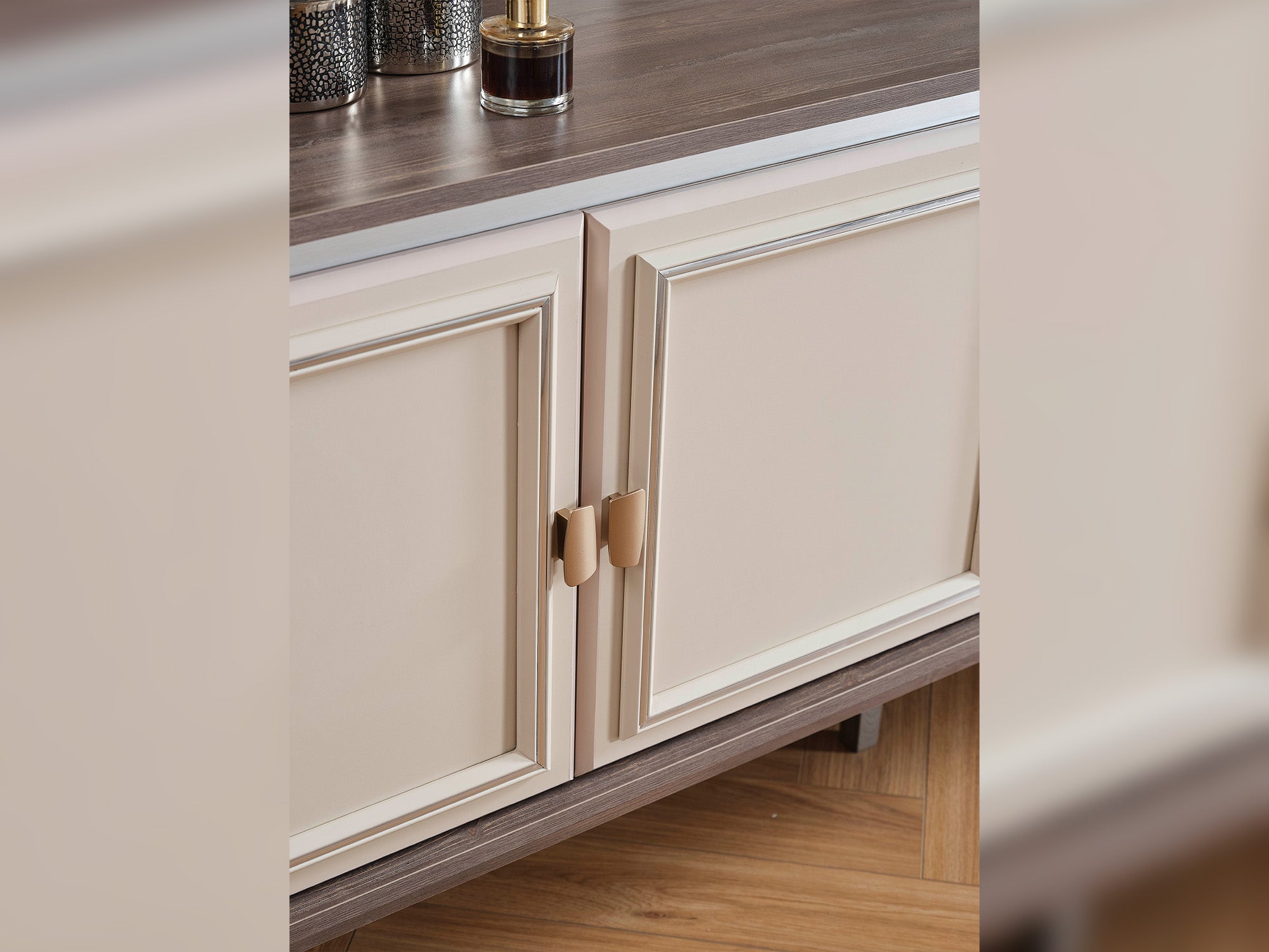 Carmen Diningroom (Consol With Mirror & Dining Table & 6 Dining Chair)