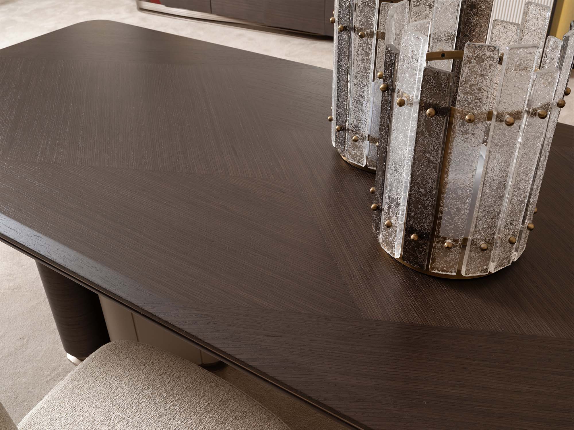 Corte Dining Table