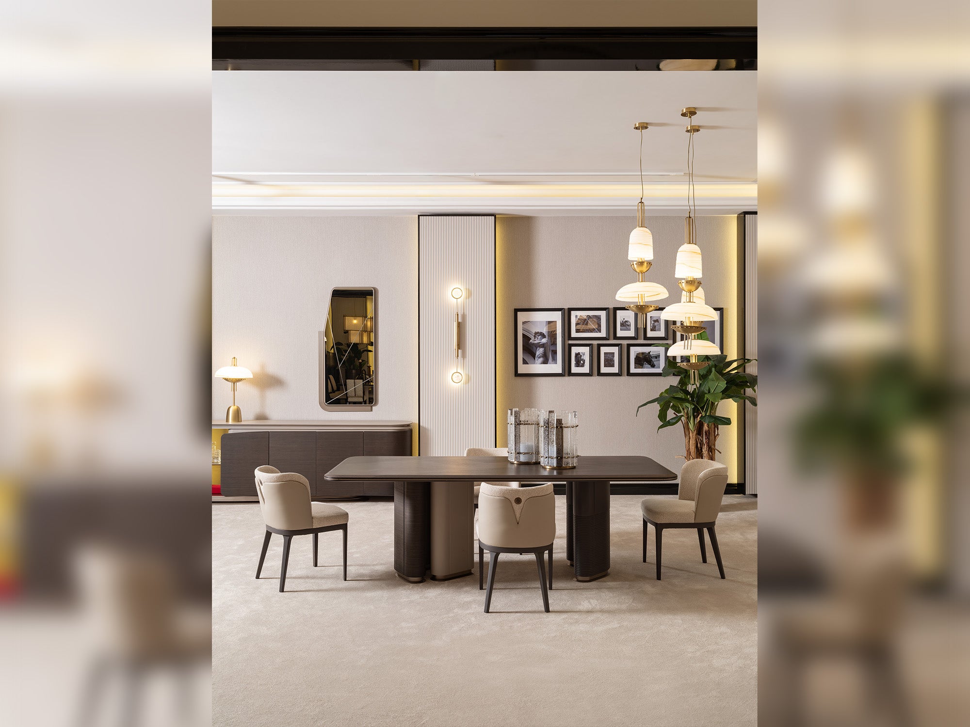 Corte Consol With Mirror