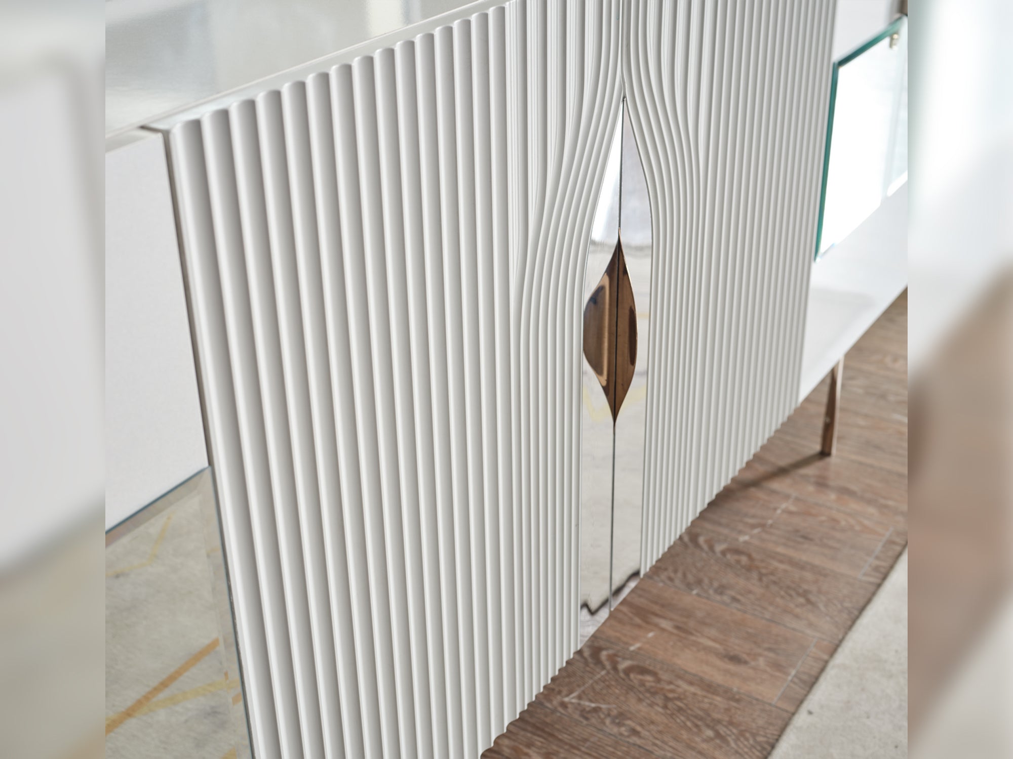 Esperanza Diningroom (Consol With Mirror & Dining Table & 6 Dining Chair)