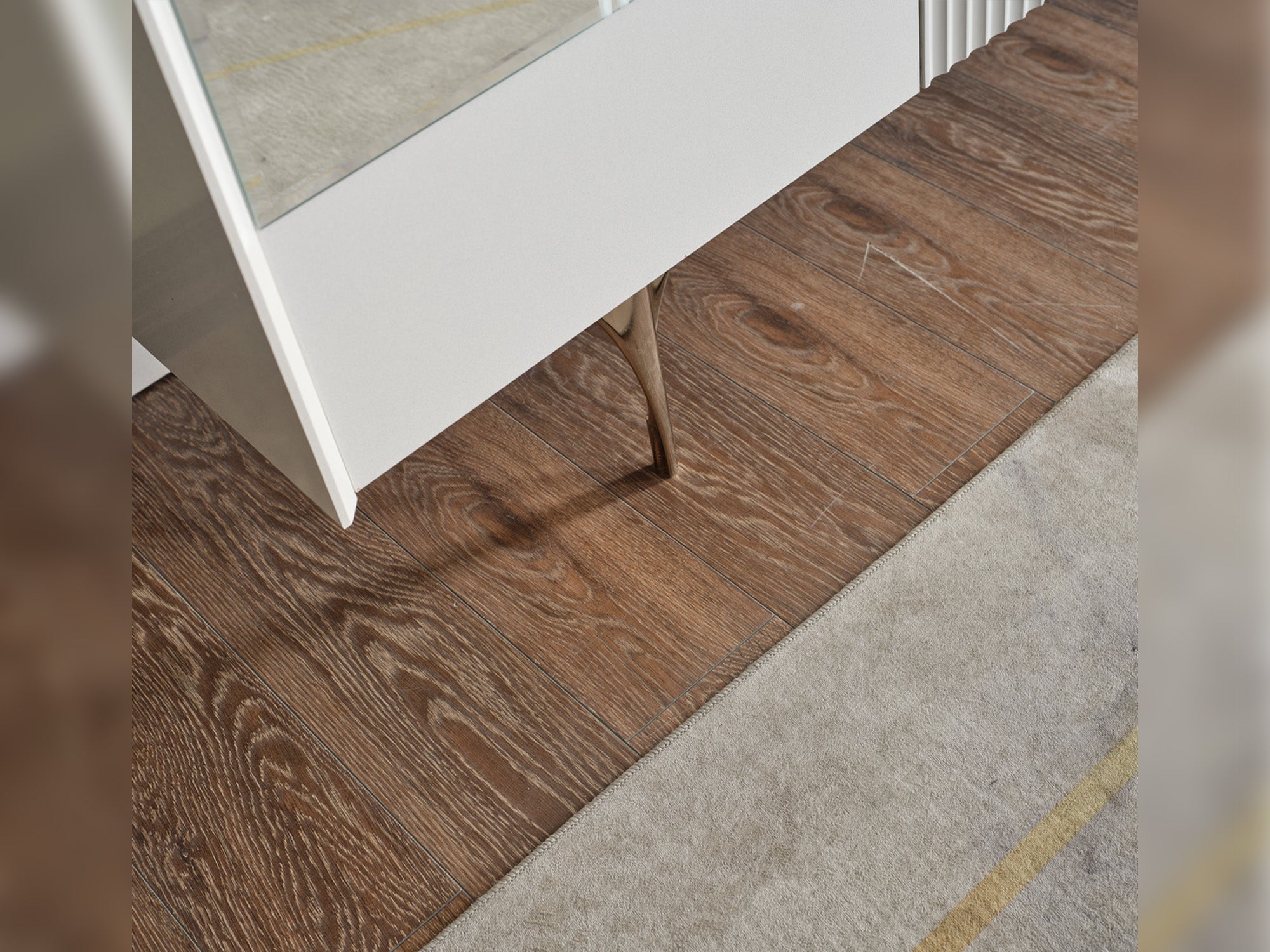 Esperanza Diningroom (Consol With Mirror & Dining Table & 6 Dining Chair)