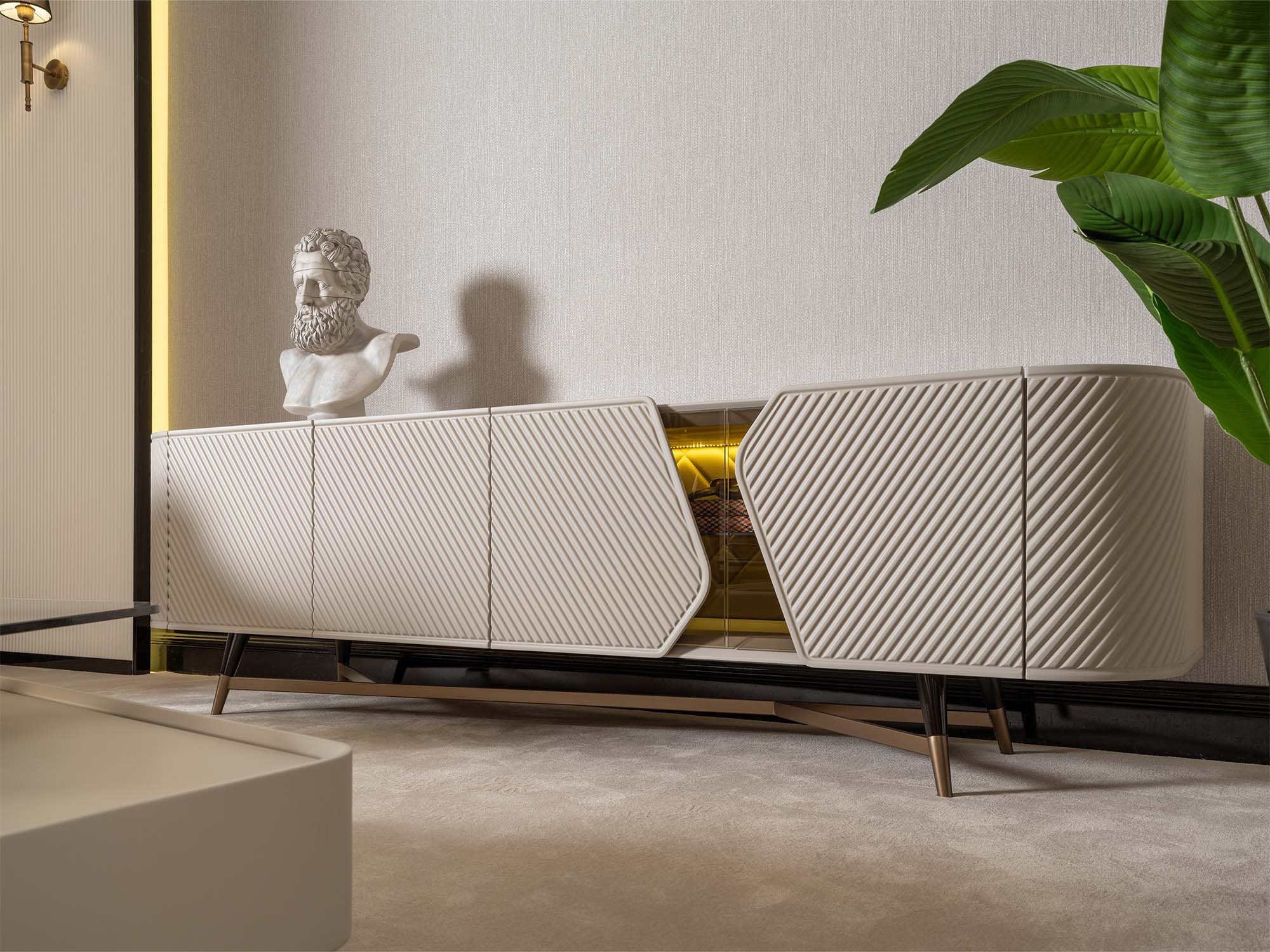 Essenza Tv Stand