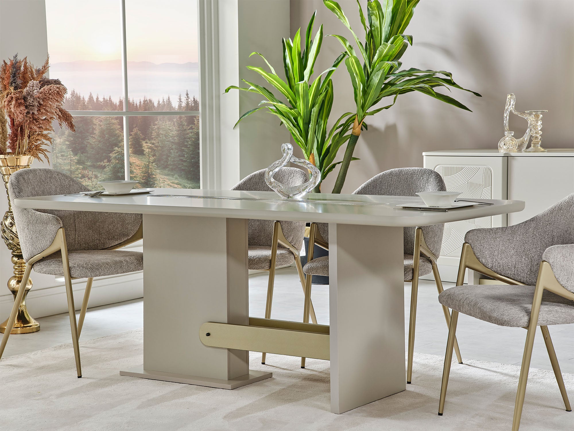 Hisar Dining Table