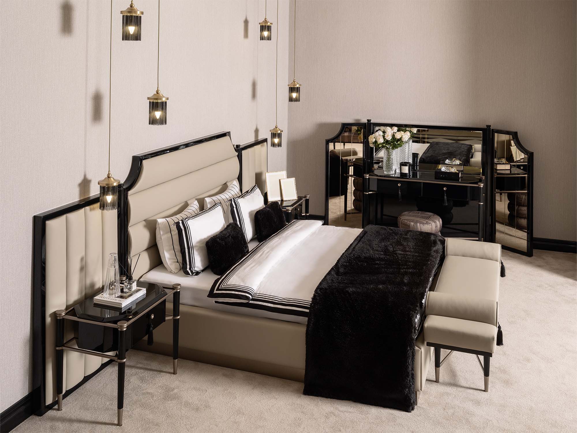 Istanbul Bedroom (Queen Frame With Headboard & Dresser With Mirror & Ottoman & 2 Nightstand & Bench)