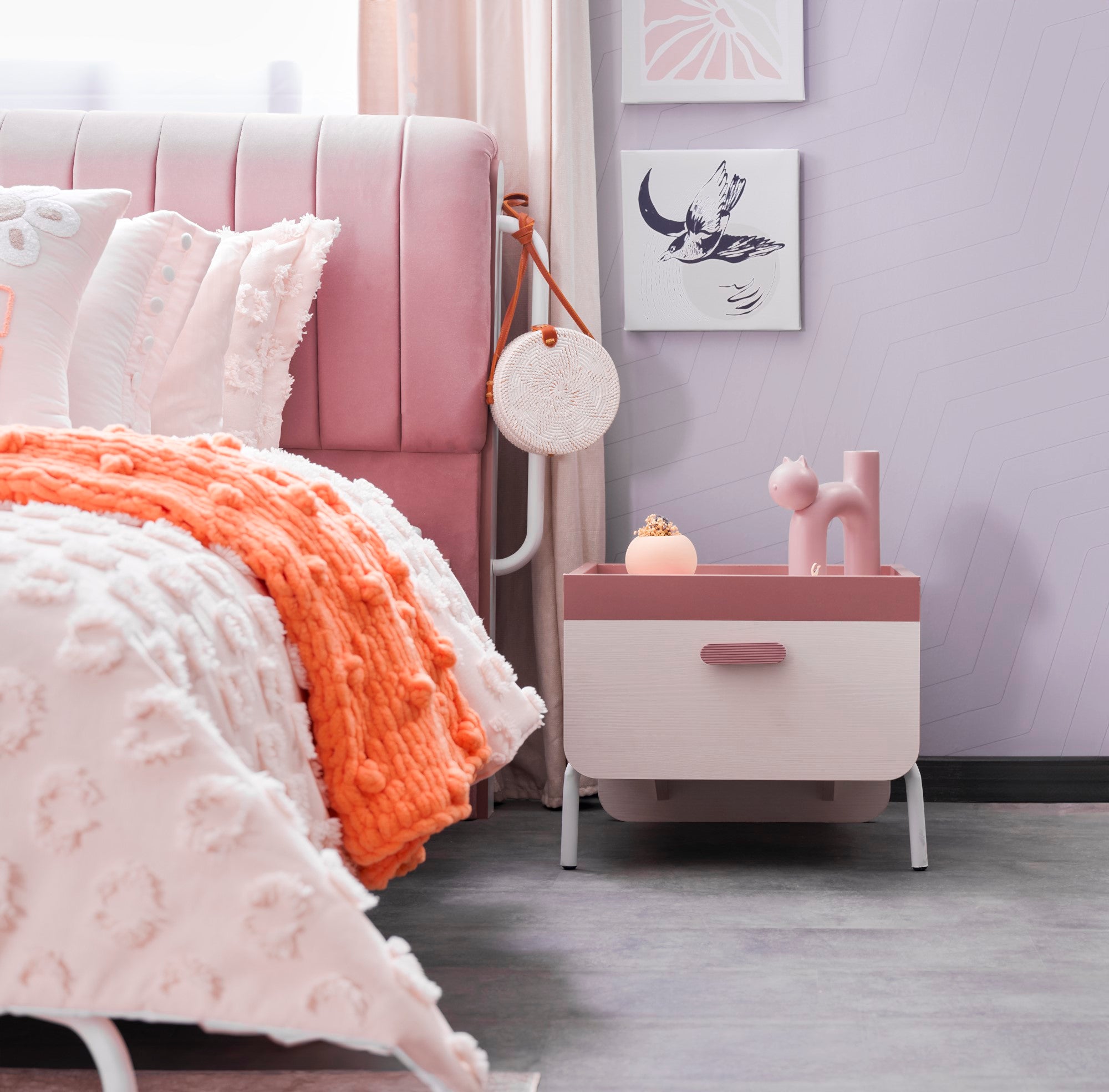 Linda Nightstand