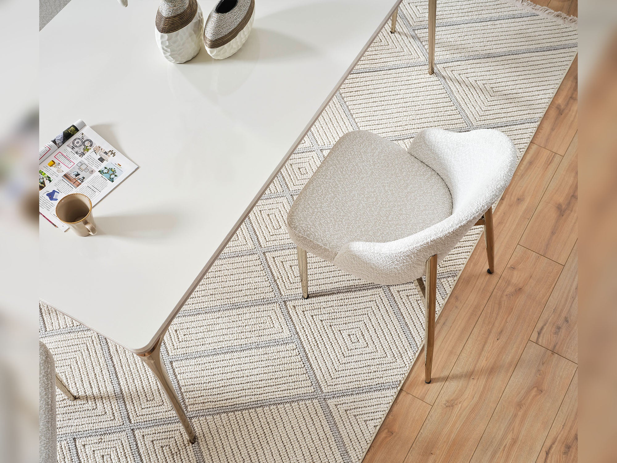 Law Diningroom (Consol With Mirror & Dining Table & 6 Dining Chair)