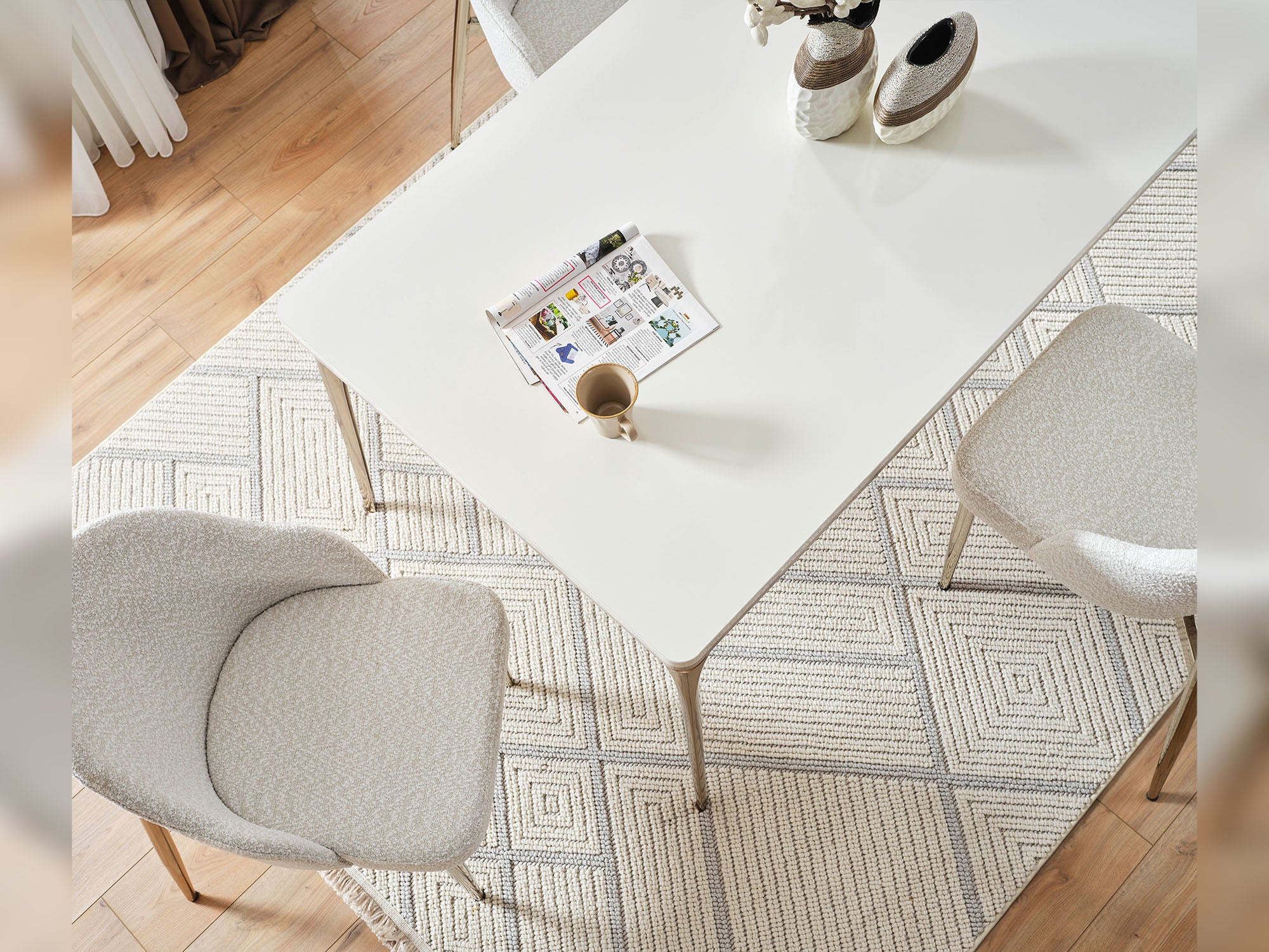 Law Diningroom (Consol With Mirror & Dining Table & 6 Dining Chair)