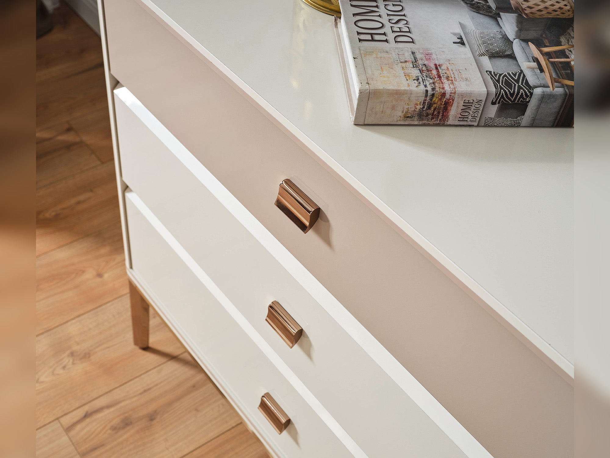 Law Diningroom (Consol With Mirror & Dining Table & 6 Dining Chair)