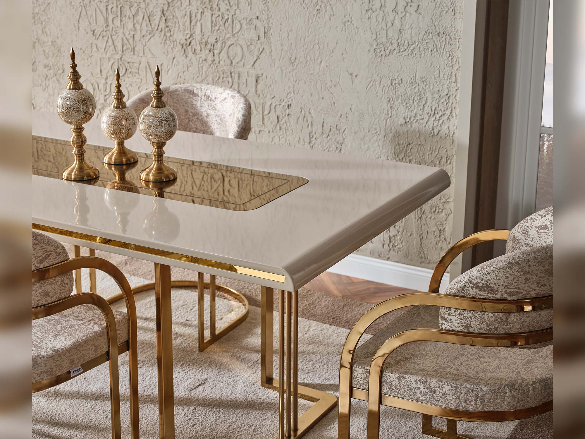 Monza Dining Table