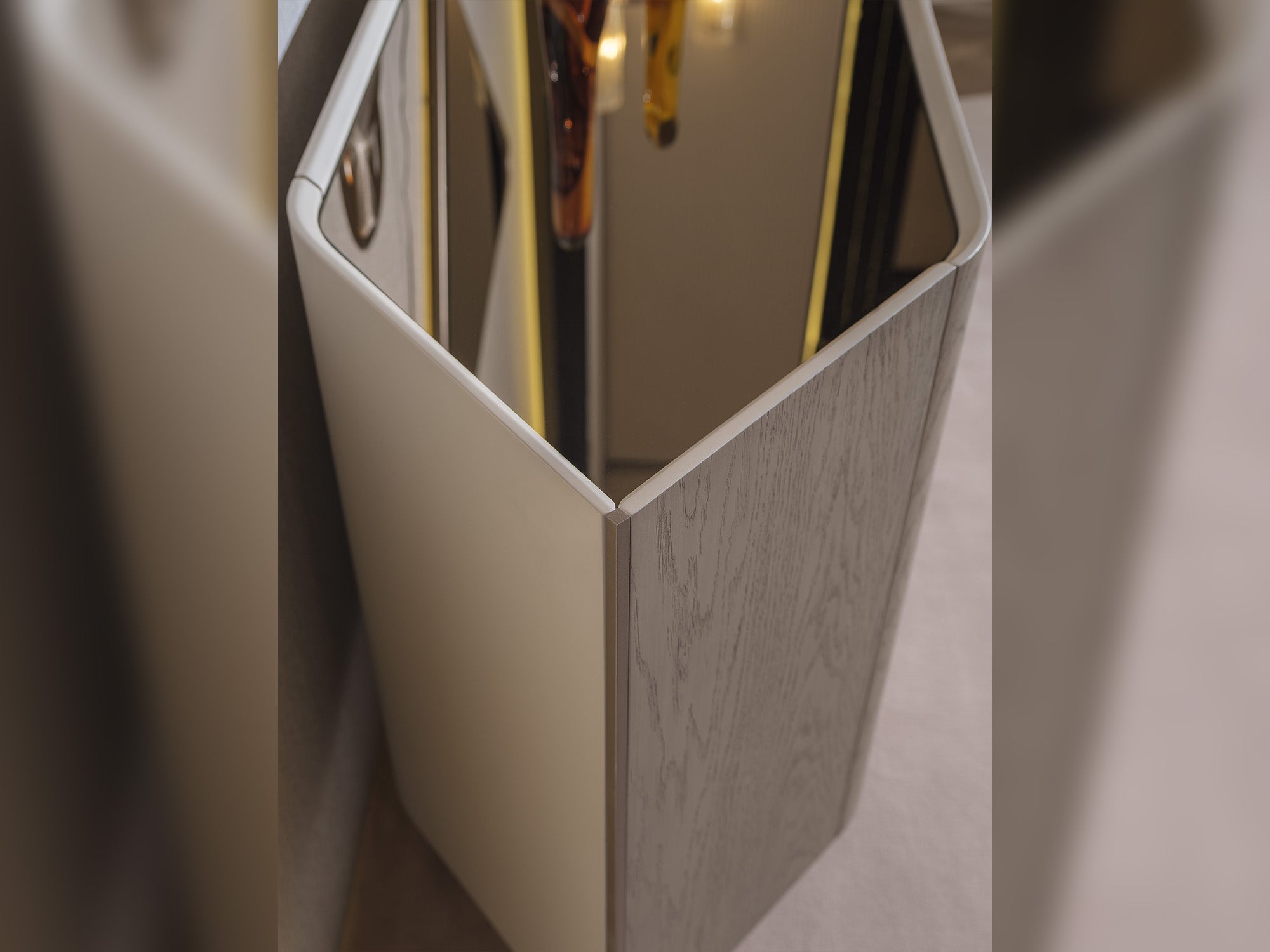Ricamo Diningroom (Consol With Mirror & Dining Table & 6 Dining Chair)