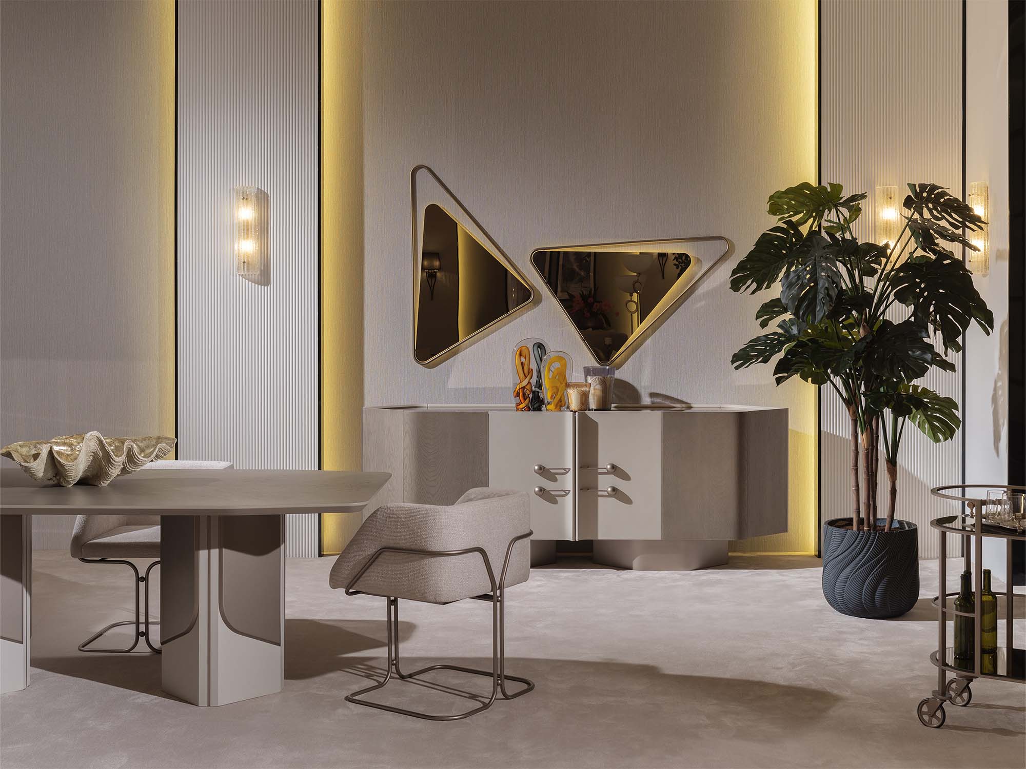 Ricamo Dining Table