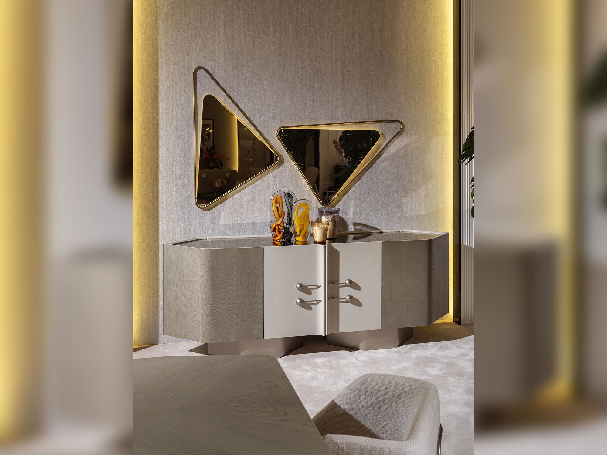 Ricamo Diningroom (Consol With Mirror & Dining Table & 6 Dining Chair)